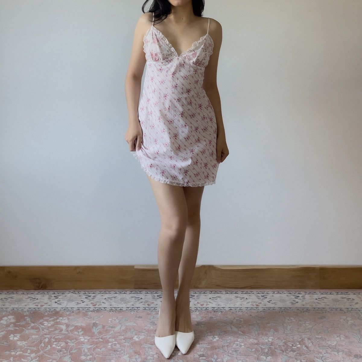 Victoria's Secret Victoria’s Secret White Cotton Floral Slip Dress (M) Size M / US 6-8 / IT 42-44 - 5 Thumbnail