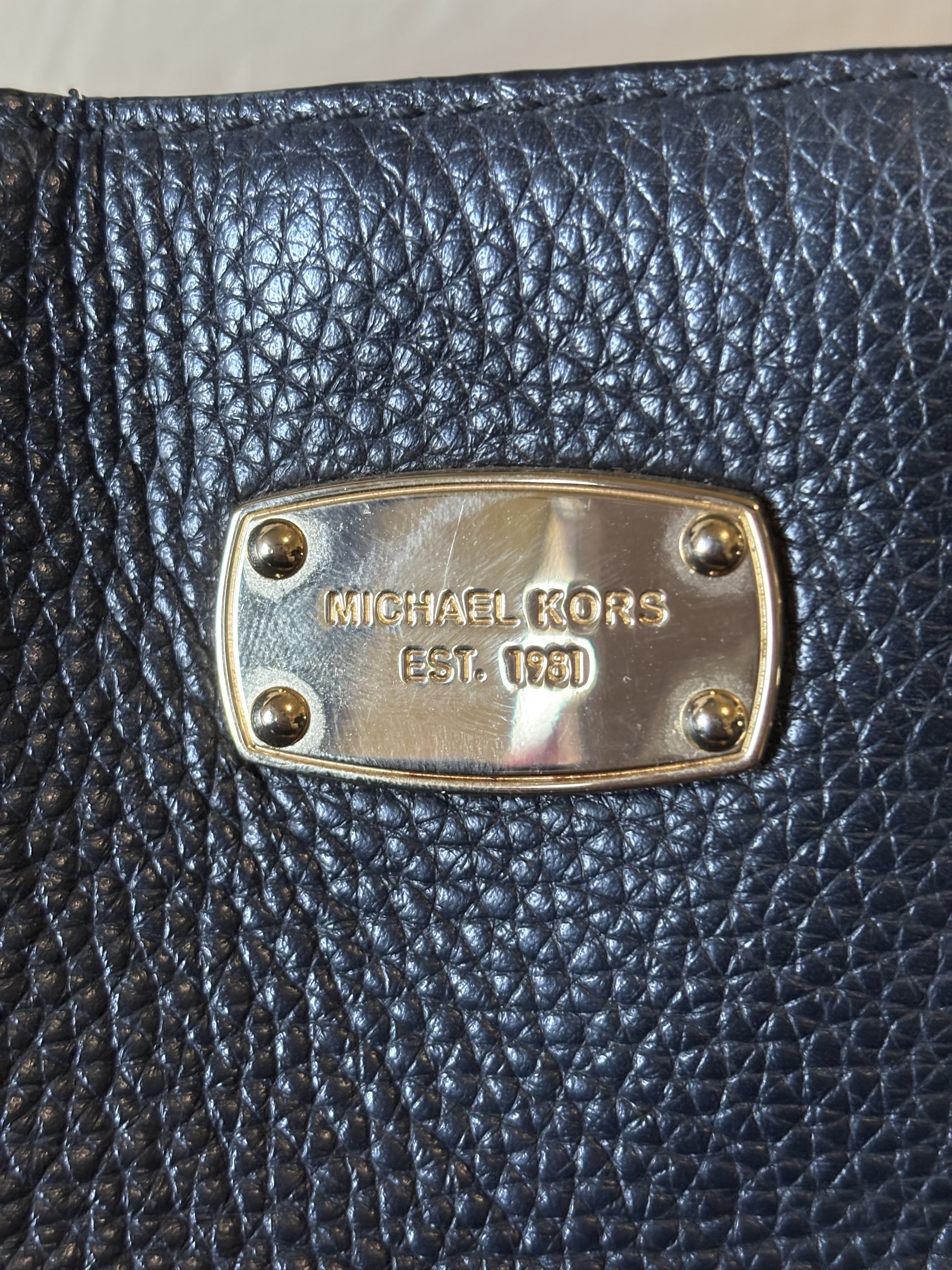 Michael Kors Michael Kors Sandrine Tassel Satchel Size ONE SIZE - 2 Thumbnail