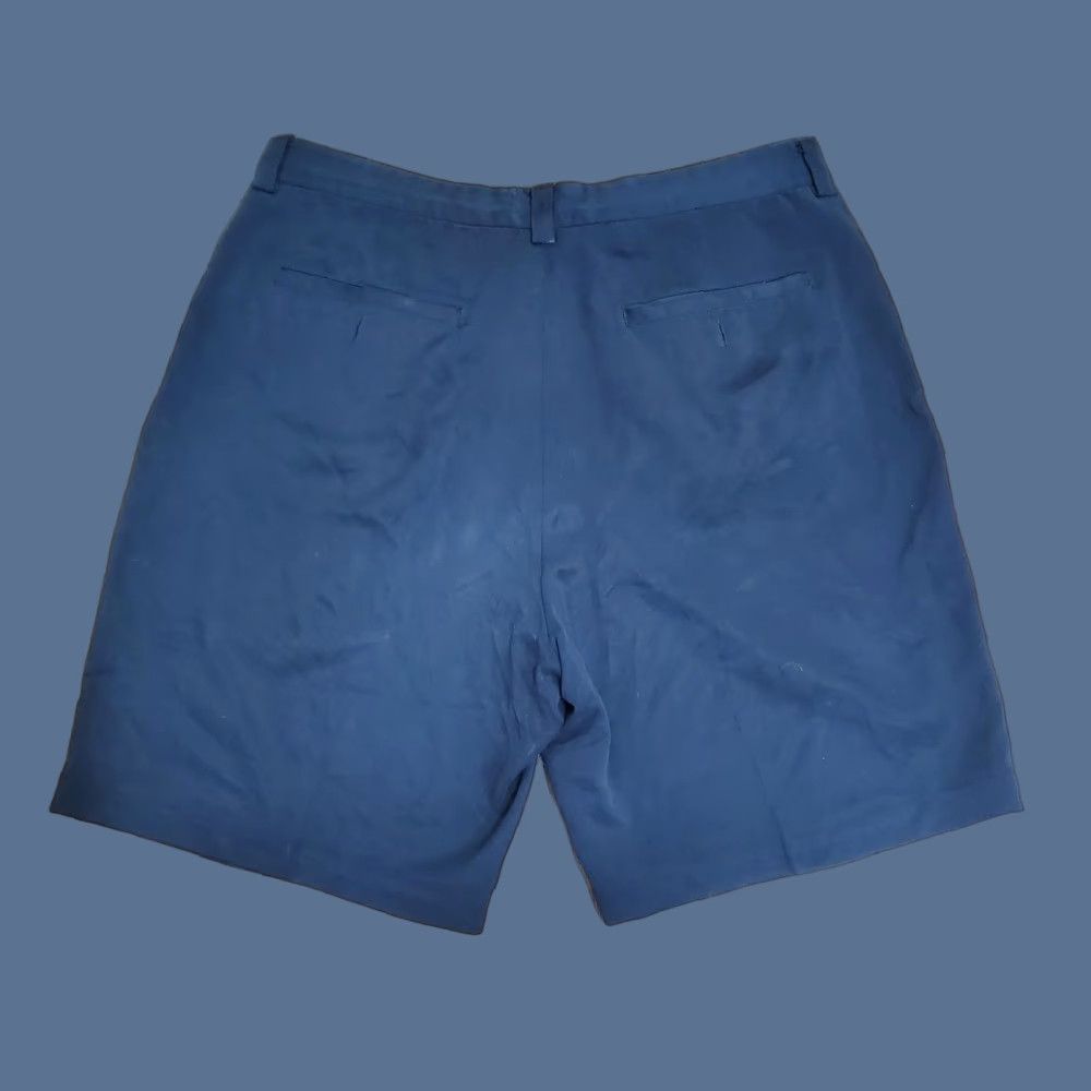 Tommy Bahama Tommy Bahama Shorts Men 34 Black Silk Pleated Chino 10 Inseam Classic Fit Casual Size US 34 / EU 50 - 1 Thumbnail