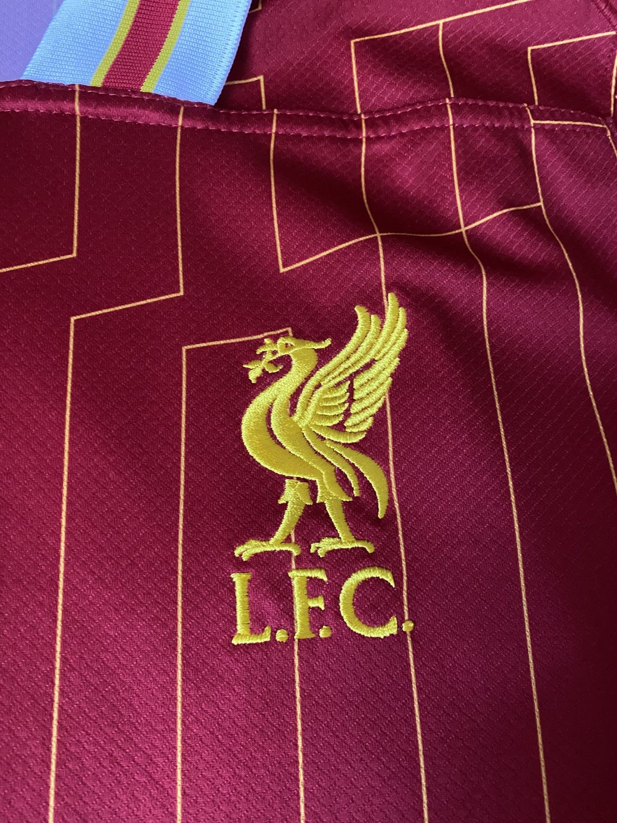 Nike Ogrinal Liverpool 2024/25 T-Shirt without name set Size US XL / EU 56 / 4 - 3 Thumbnail