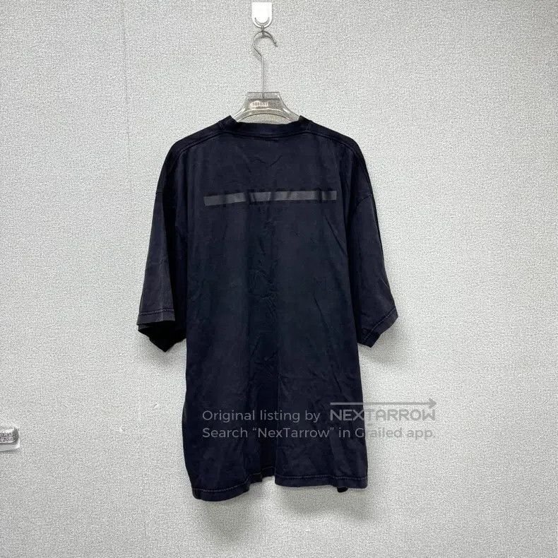 Balenciaga Balenciaga Black rubber strips cover logo short sleeves. Size US M / EU 48-50 / 2 - 2 Thumbnail