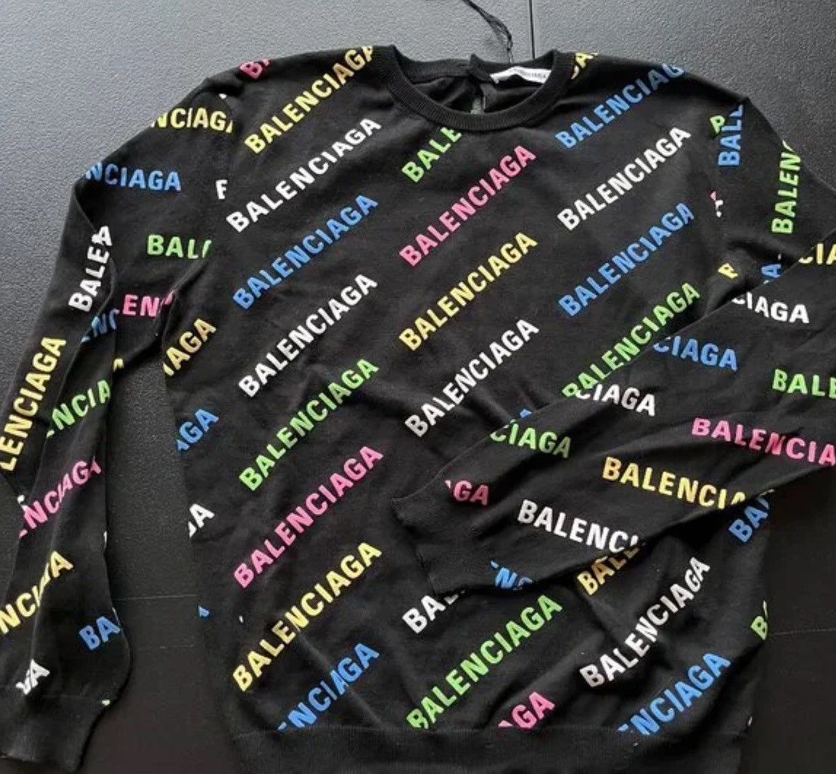 Balenciaga Balenciaga logo stamped sweater Size XS / US 0-2 / IT 36-38 - 9 Thumbnail