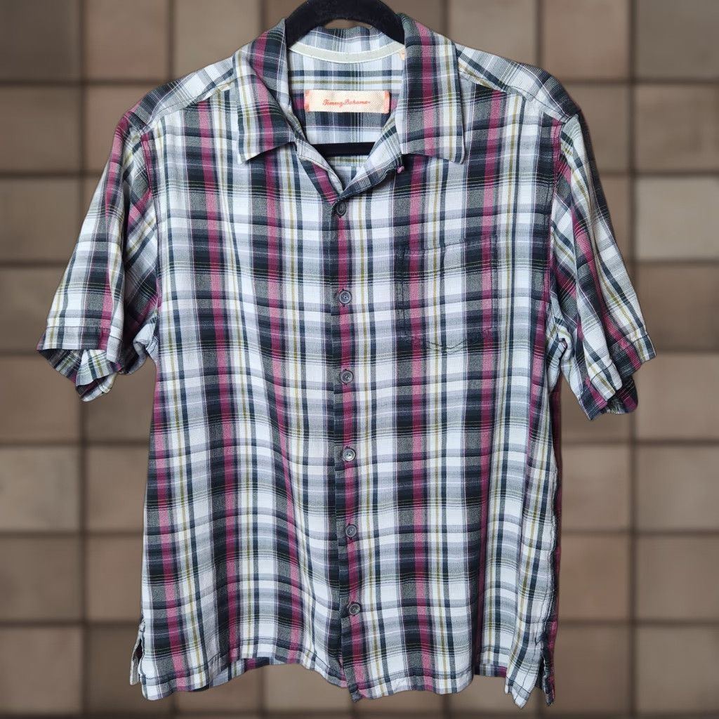 Tommy Bahama Tommy Bahama Shirt Mens 100% Silk Black Plaid Short Sleeve Buttonfront Size M Casual Beach, Vacation, Travel Women? Mens Size US M / EU 48-50 / 2 - 1 Thumbnail