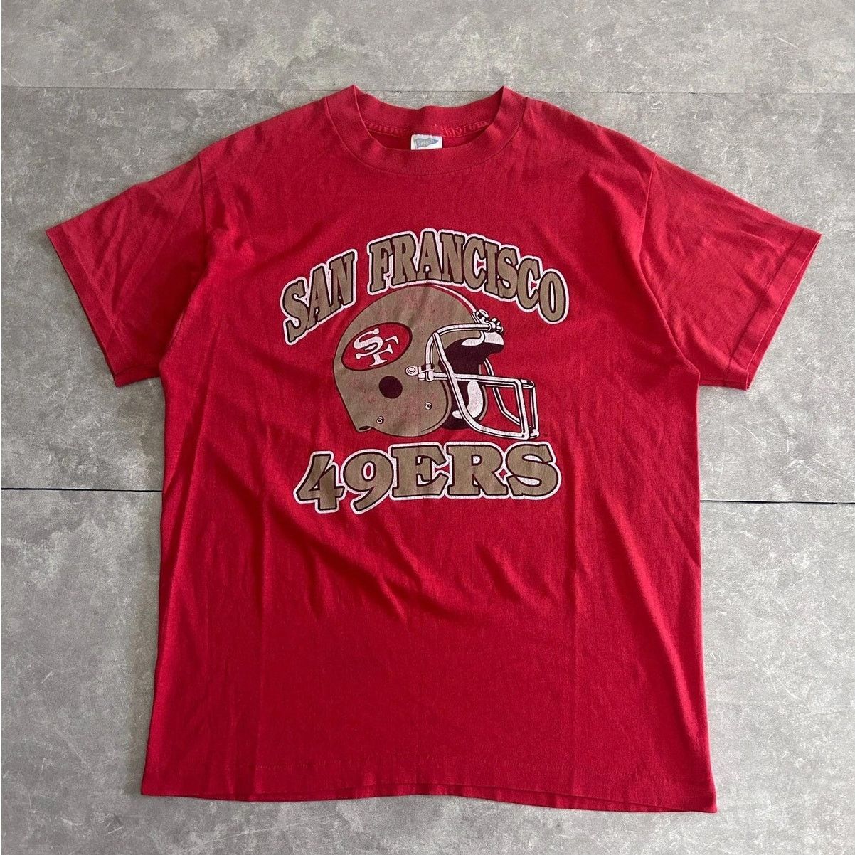Vintage 90s Vintage San Francisco 49ers Helmet RedT Shirt Size L Size US L / EU 52-54 / 3 - 1 Thumbnail