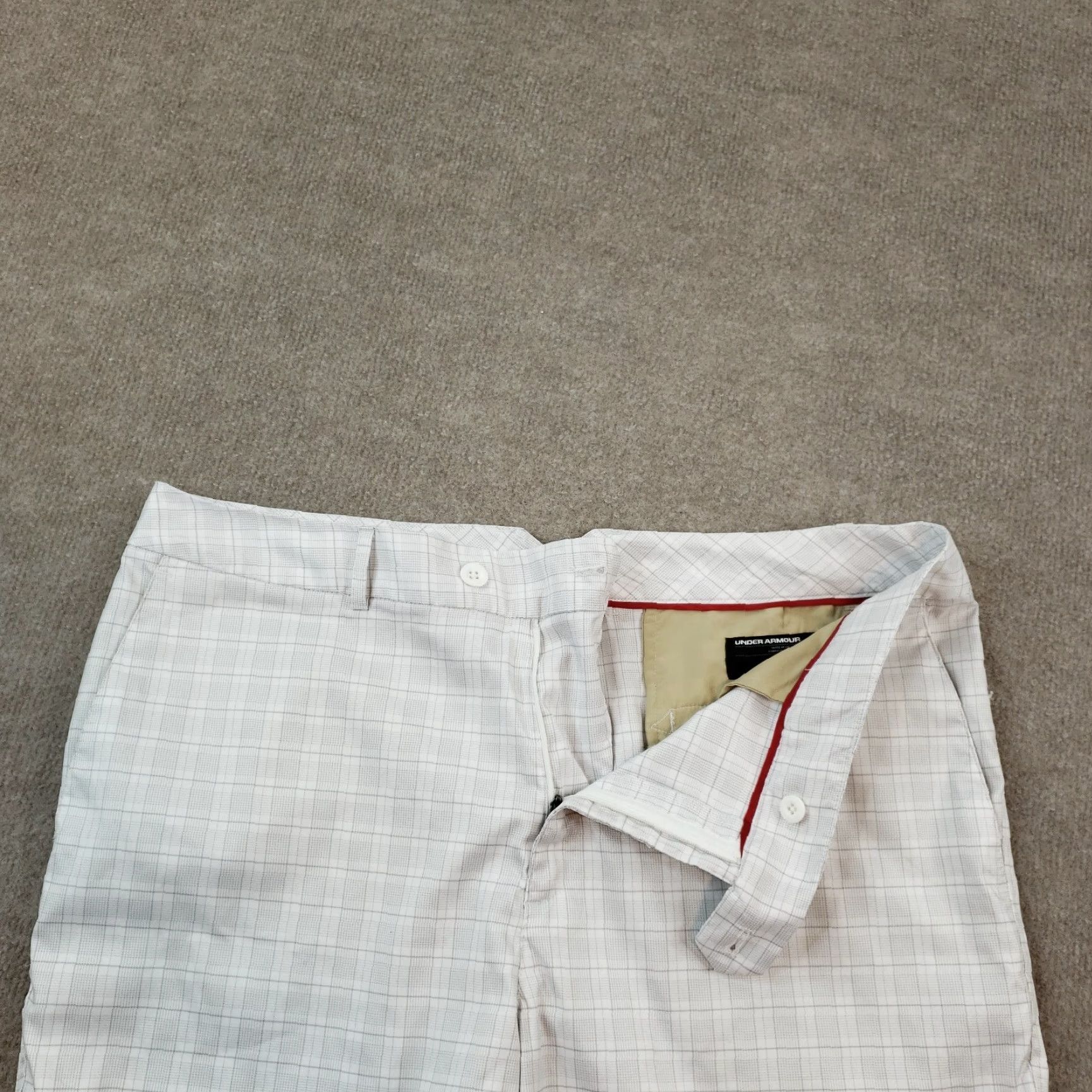 Under Armour Under Armour Mens Shorts Size 36 Gray Plaid Chino Golf Outdoor Polyester Size US 36 / EU 52 - 7 Thumbnail