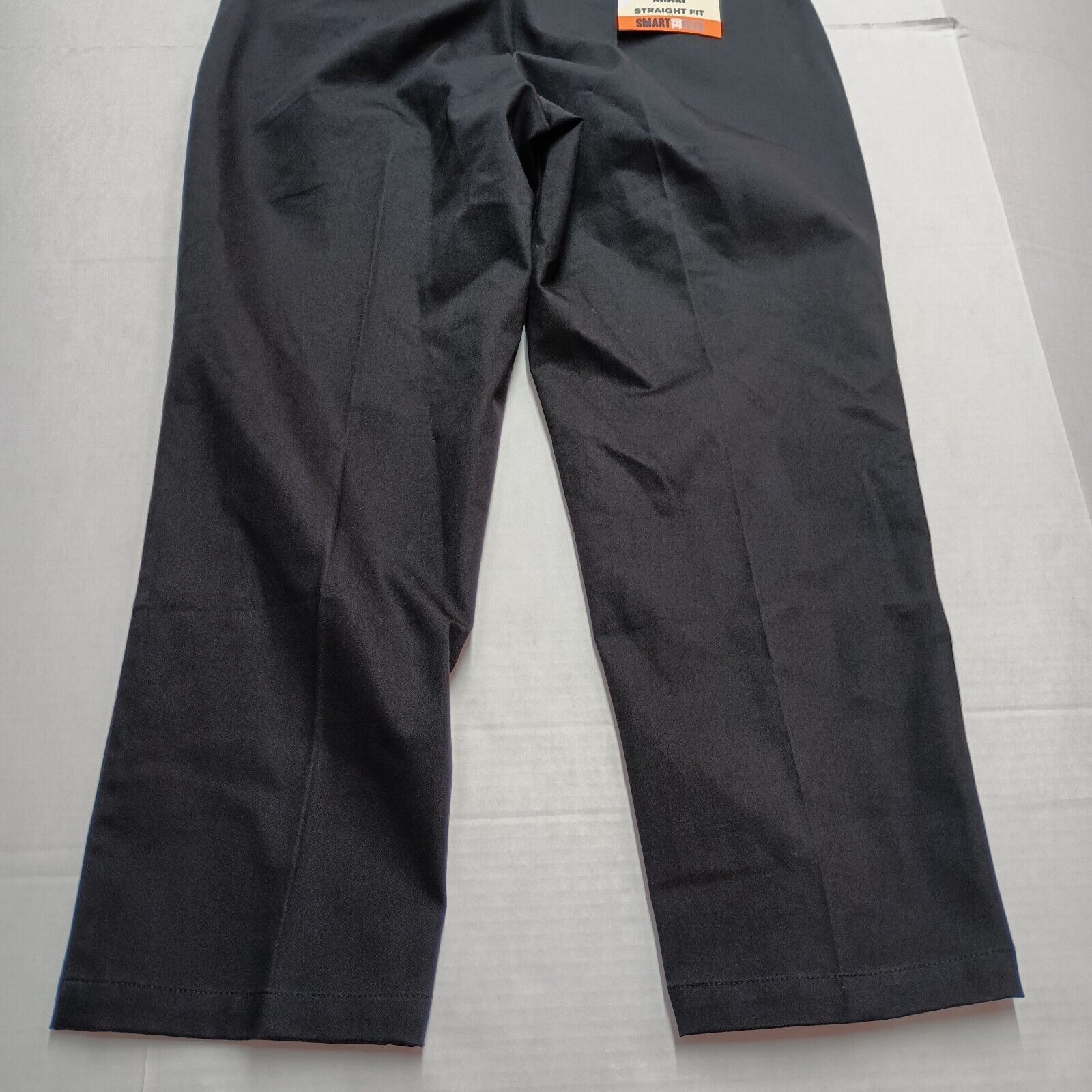 Dockers Dockers Khakis Men's 36x29 Black Straight Fit No Wrinkles Size US 36 / EU 52 - 8 Thumbnail