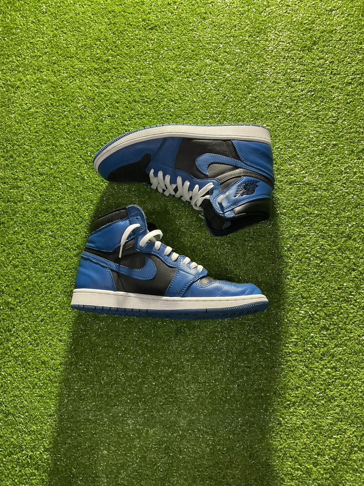 Jordan Brand Air Jordan 1 Retro High OG Dark Marina Blue Size US 10 / EU 43 - 2 Thumbnail