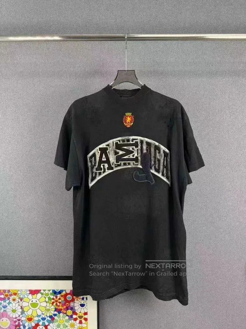 Balenciaga Balenciaga Distressed Embroidered Logo Tee. Size US S / EU 44-46 / 1 - 1 Thumbnail