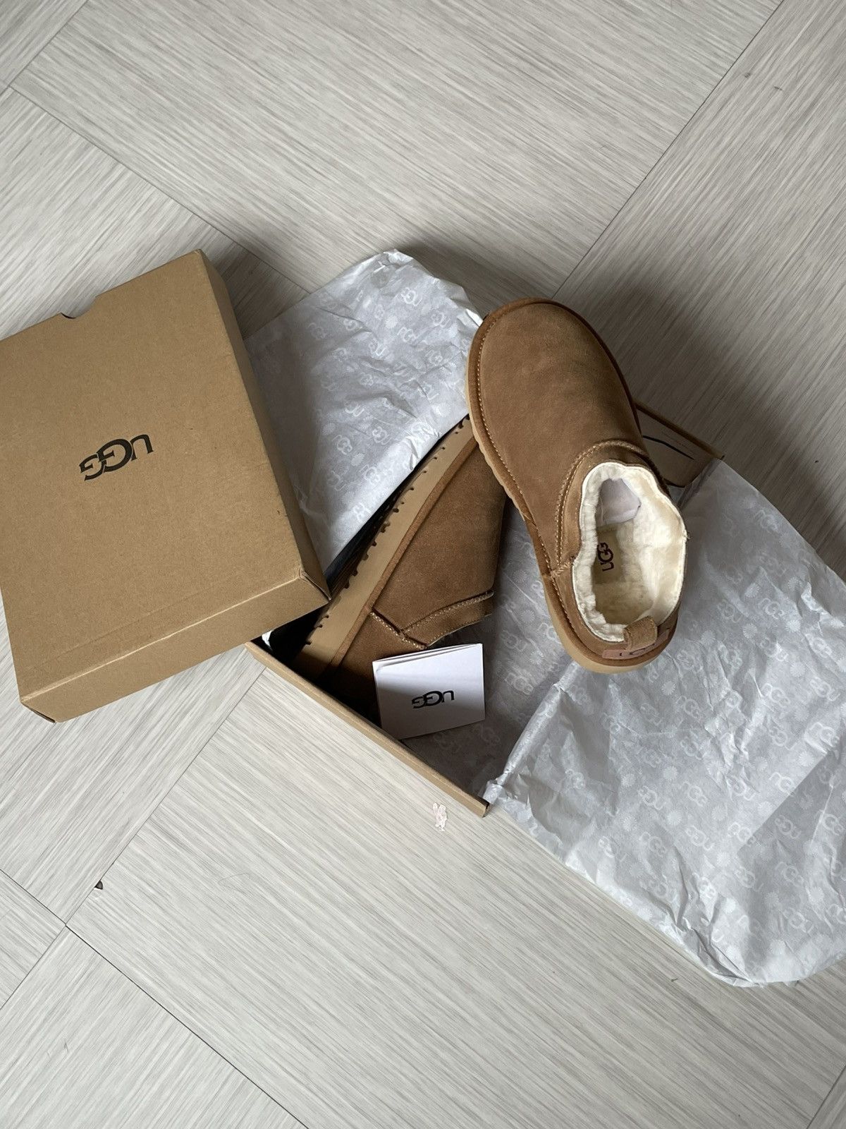 Ugg UGG Classic Ultra Mini Chestnut – New with Box – Size 39 Size US 8 / IT 38 - 4 Thumbnail