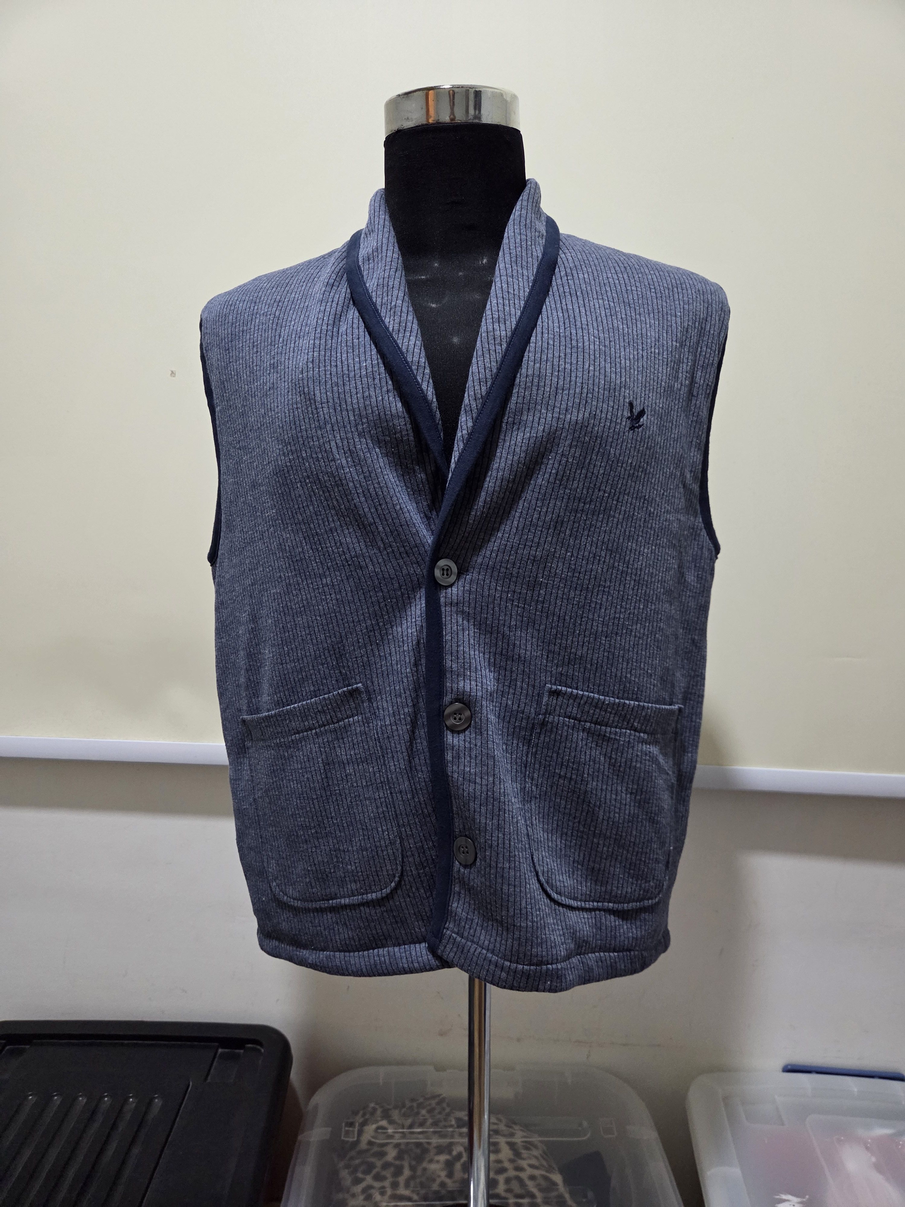 Lyle & Scott Vintage Lyle & Scott Brand Unisex Winter Vest Body Warmer Size US L / EU 52-54 / 3 - 3 Thumbnail