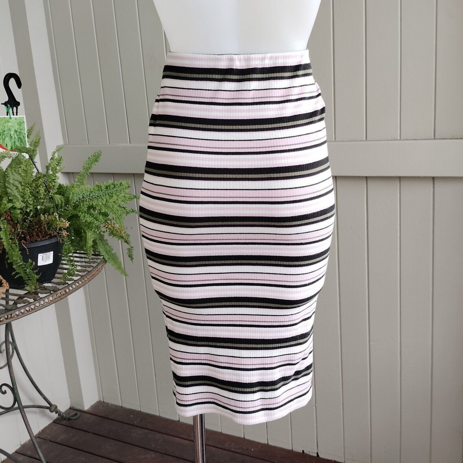Designer Sportsgirl Skirt Pink High Waisted Striped Midi Bodycon Size 24" / US 00 / IT 34 - 3 Thumbnail