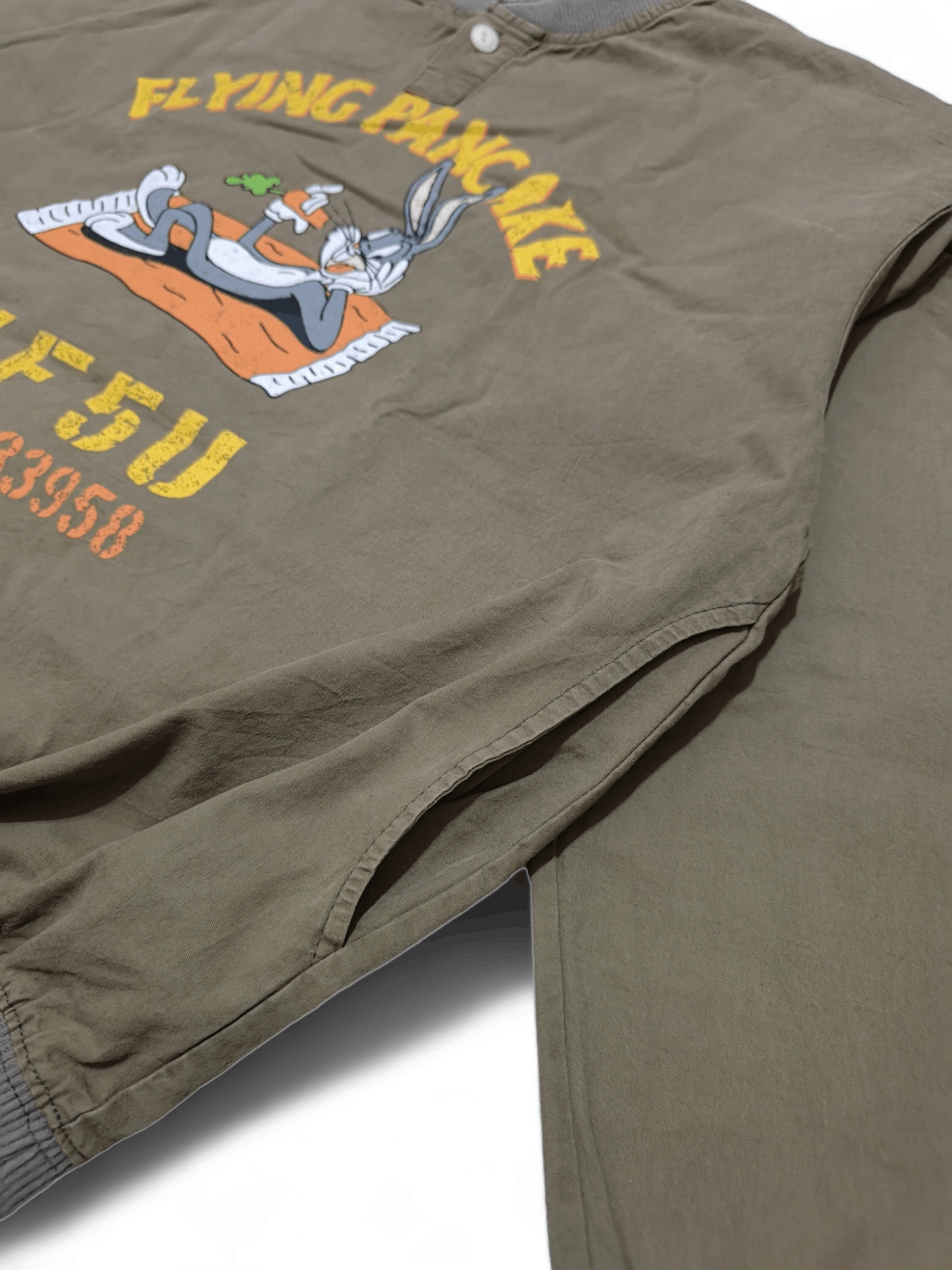 Vintage Vintage Military Style Bugs Bunny USAAF Flying Jacket Size US M / EU 48-50 / 2 - 6 Thumbnail