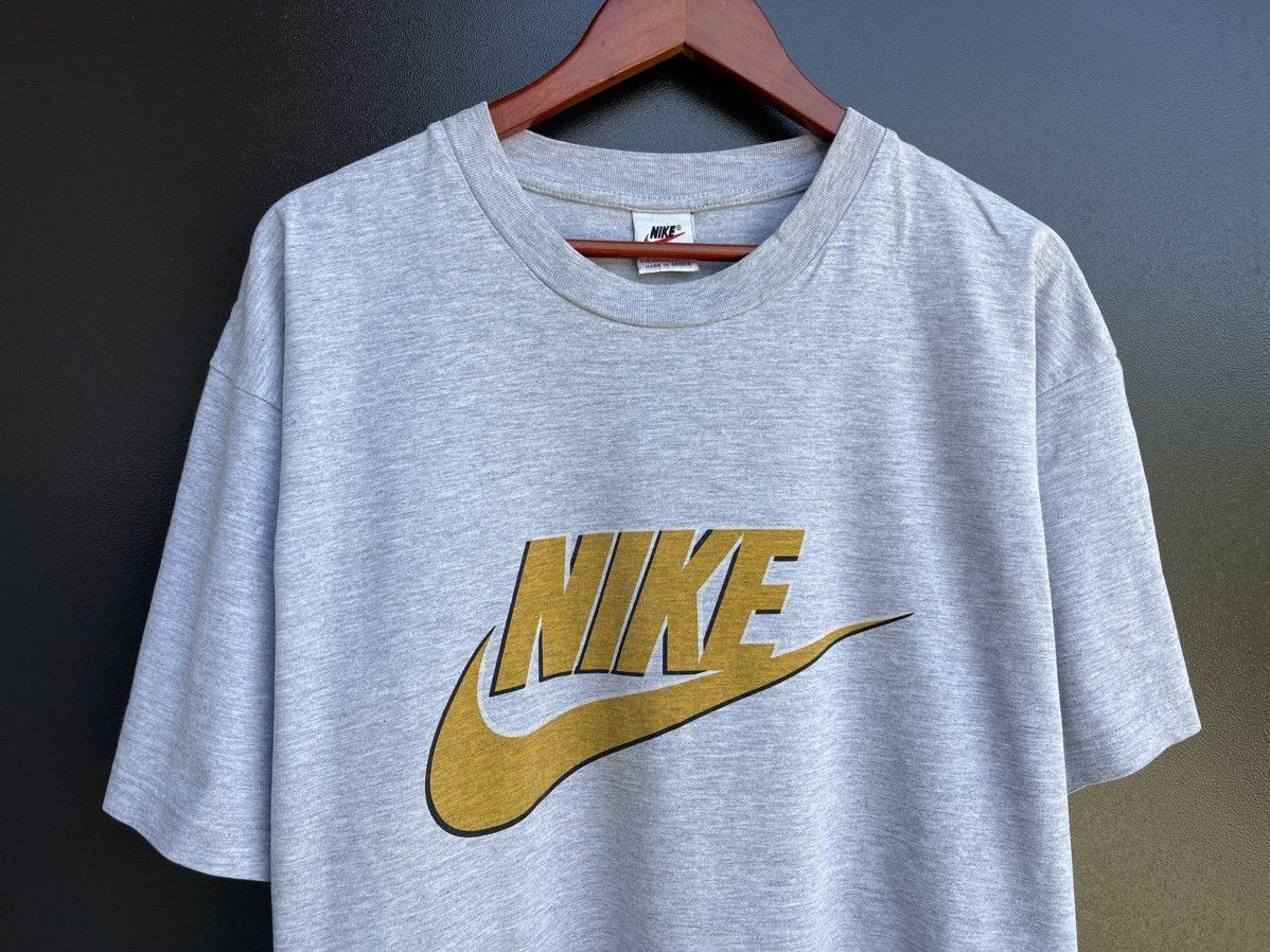 Vintage Vintage y2k Nike t- shirts retro jersey Big swoosh Size US L / EU 52-54 / 3 - 2 Thumbnail