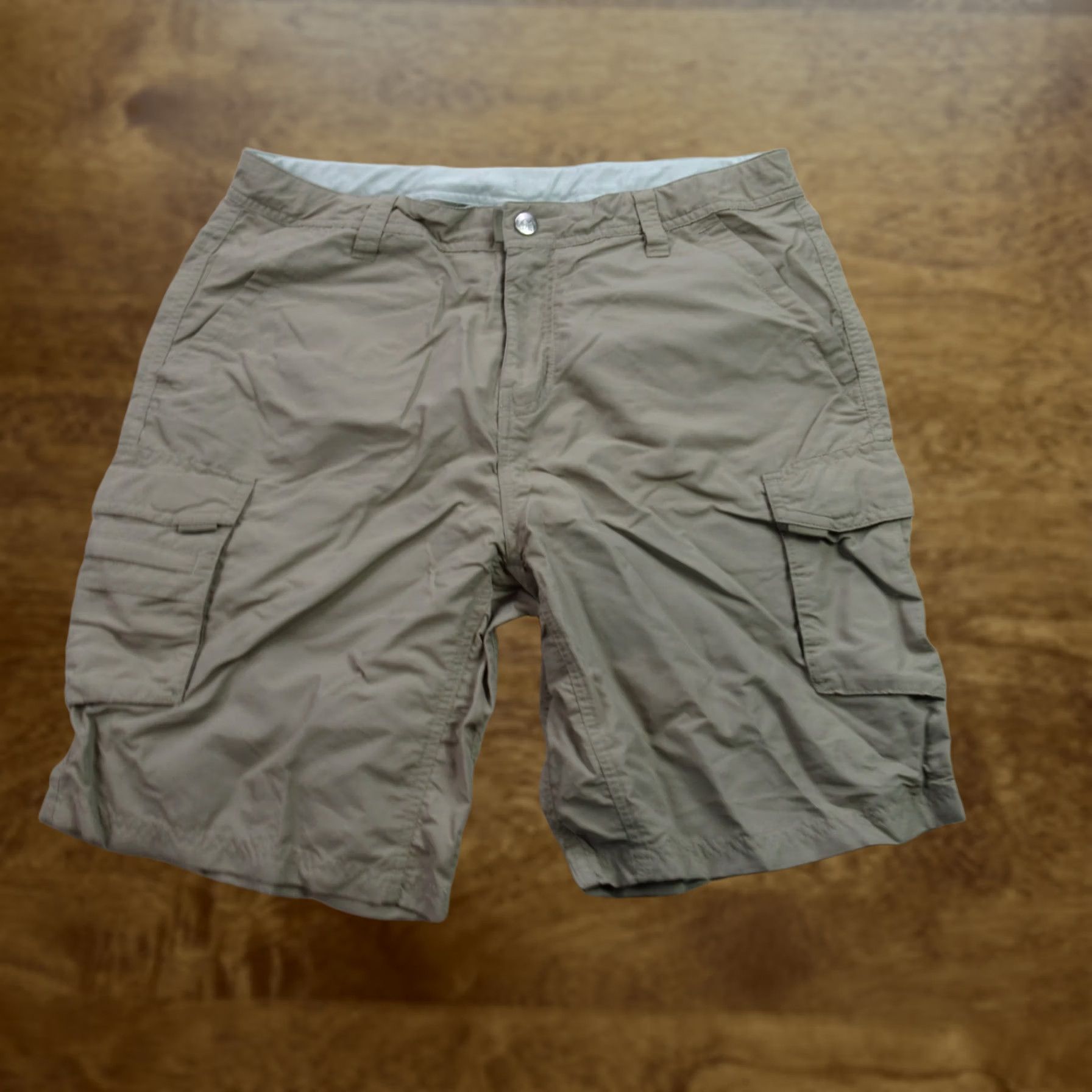 Vintage REI Shorts Womens 12 Pockets Lightweight Outdoors Hiking Cargo Brown Size 34" / US 12 / IT 48 - 1 Thumbnail