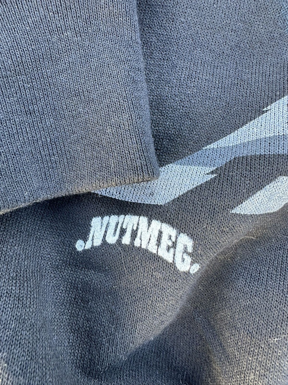 Nutmeg Vintage Nutmeg 90s black Carolina Panthers crewneck size L Size US L / EU 52-54 / 3 - 4 Thumbnail