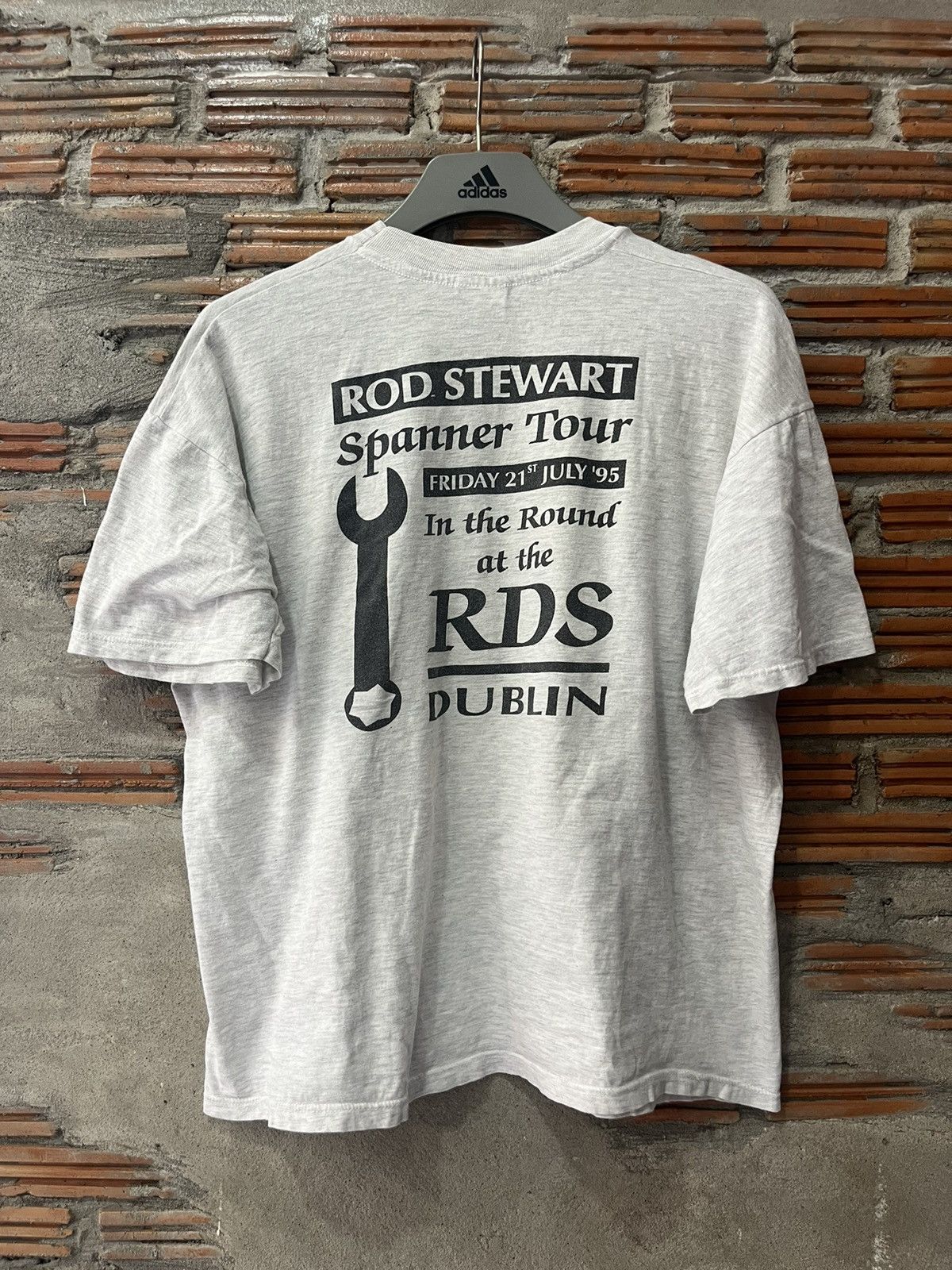 Band Tees Vintage ROD STEWART Spanner Tour 95’s RDS DUBLIN Tshirt Size US XL / EU 56 / 4 - 3 Thumbnail