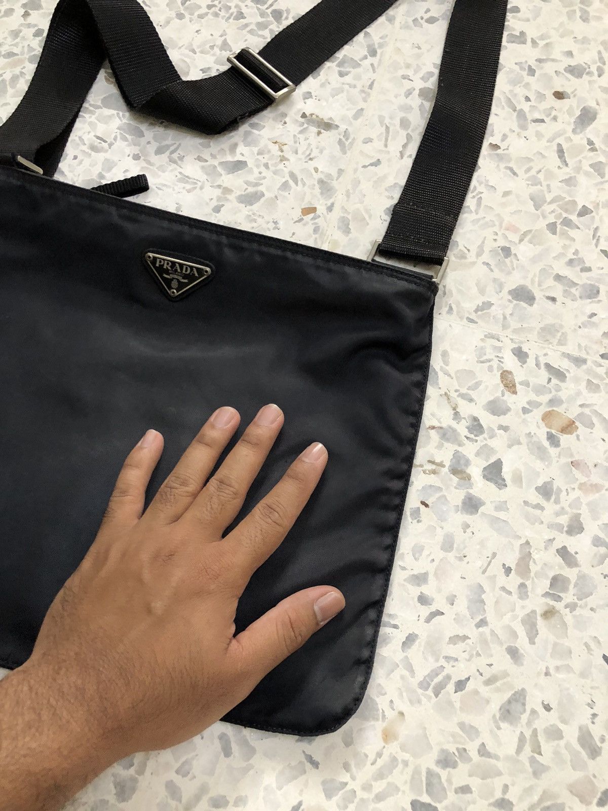 Prada Authentic❗️Vintage 90s Prada Nylon Sling Bag Size ONE SIZE - 7 Thumbnail