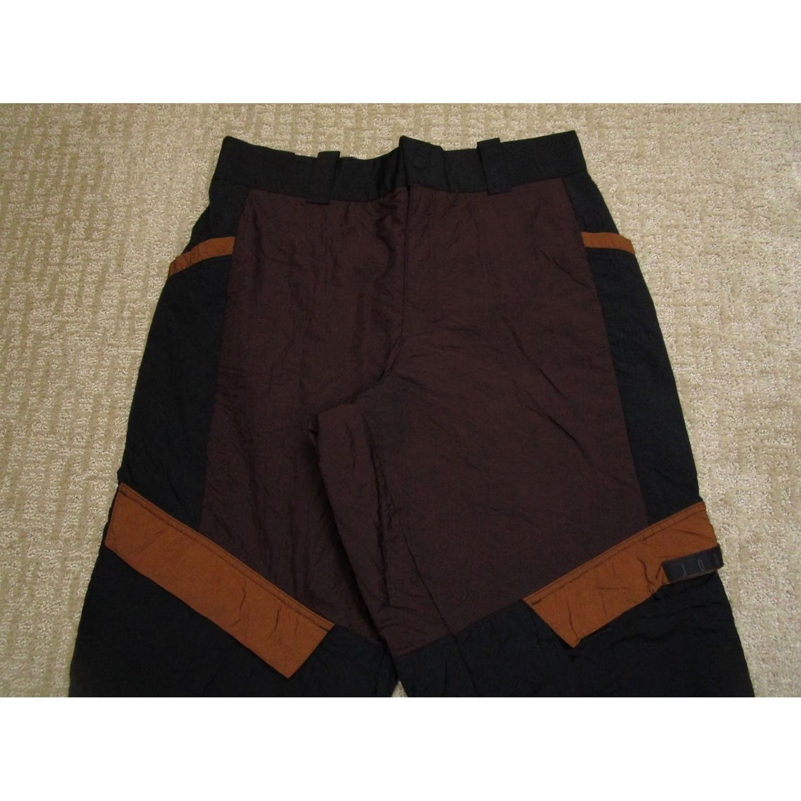 Jordan Brand Jordan Pants Women XL Black Colorblock Cargo Performance Running Street Style 90s Athleisure Logo Shoes? Size 40" / US 18 - 2 Thumbnail