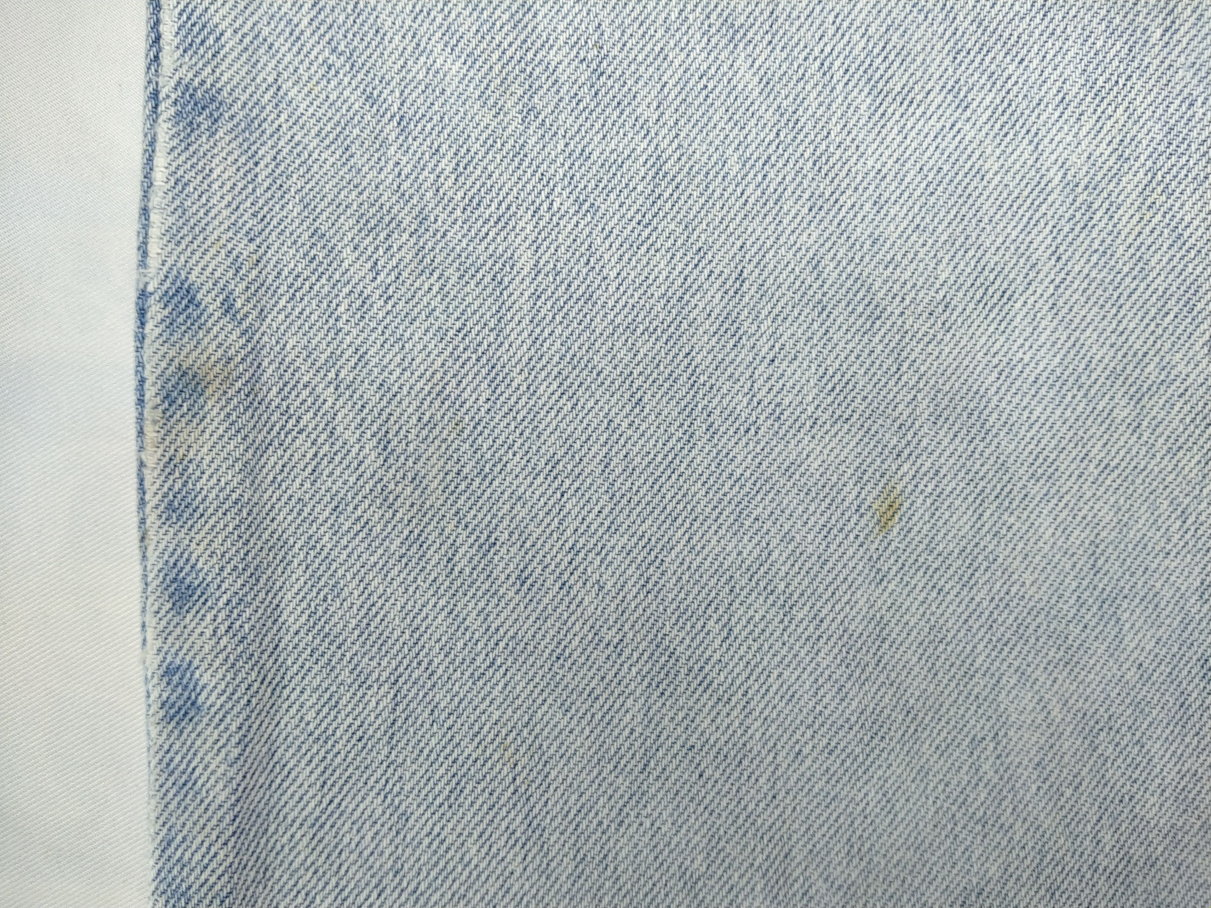 Levi's Light Wash Vintage Levi's 550 Relaxed Fit Denim 33x31 -JN487 Size US 33 - 15 Thumbnail