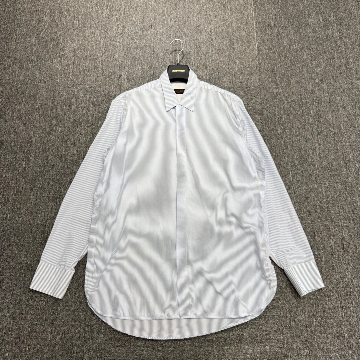 Louis Vuitton LV blue and white stripe shirt M Size US M / EU 48-50 / 2 - 1 Thumbnail