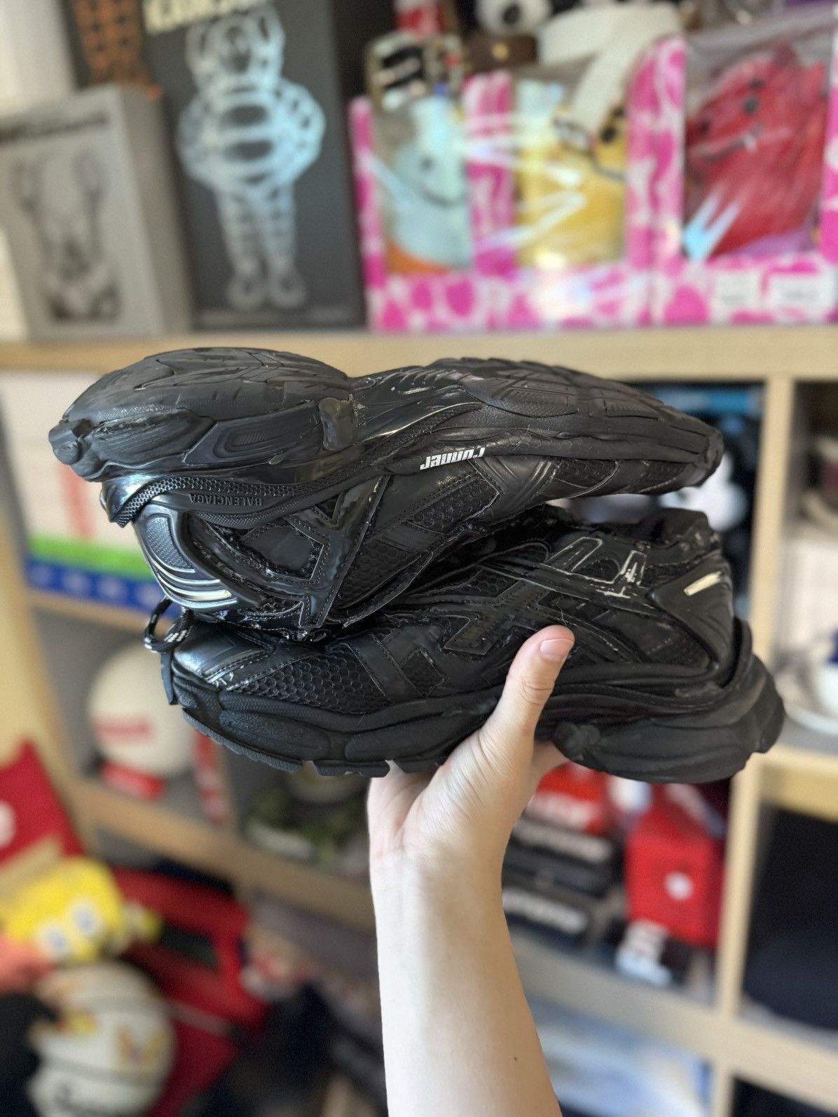 Balenciaga Balenciaga Triple Black Runnr Snkrs Size US 8 / EU 41 - 4 Thumbnail