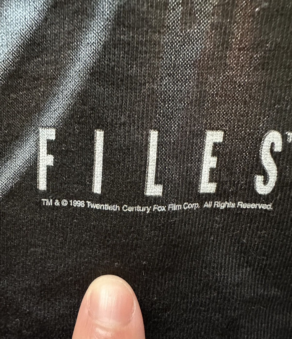 Vintage Vintage 90s The X Files Movie Tee Size US L / EU 52-54 / 3 - 4 Thumbnail