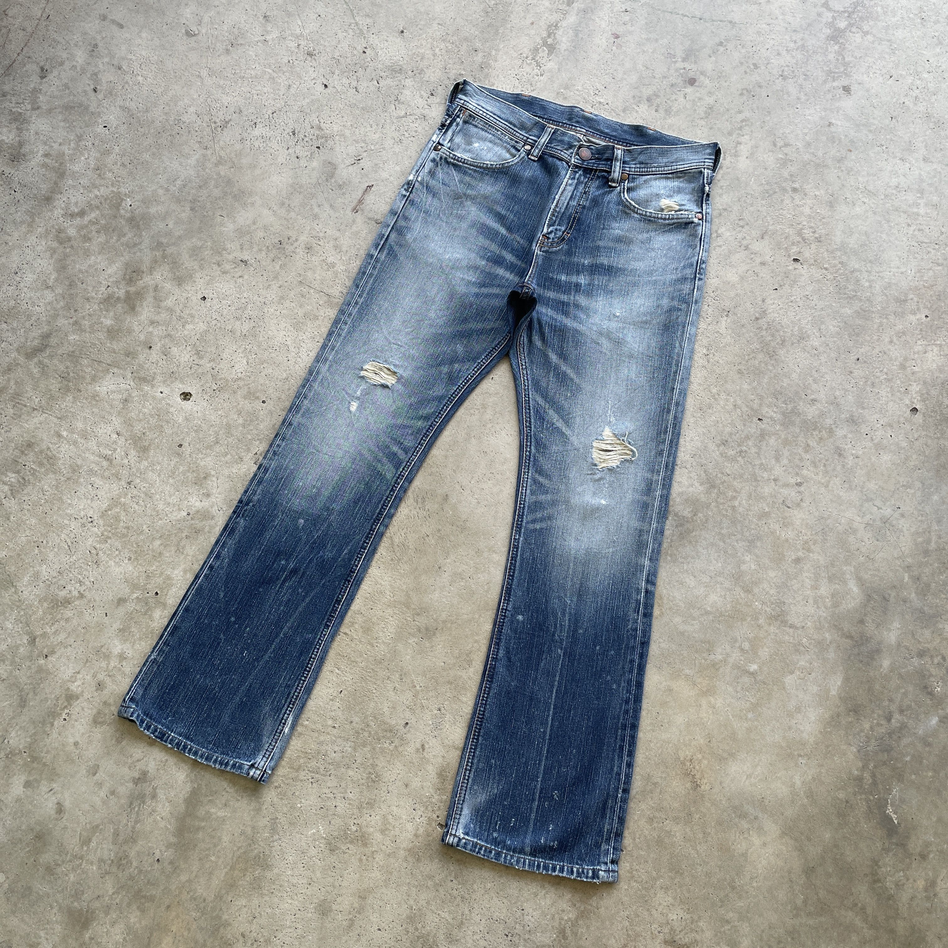 Vintage × Wrangler VINTAGE WRANGLER DISTRESSED FLARE FADED BOOTCUT JEANS PANTS Size US 31 - 1 Thumbnail