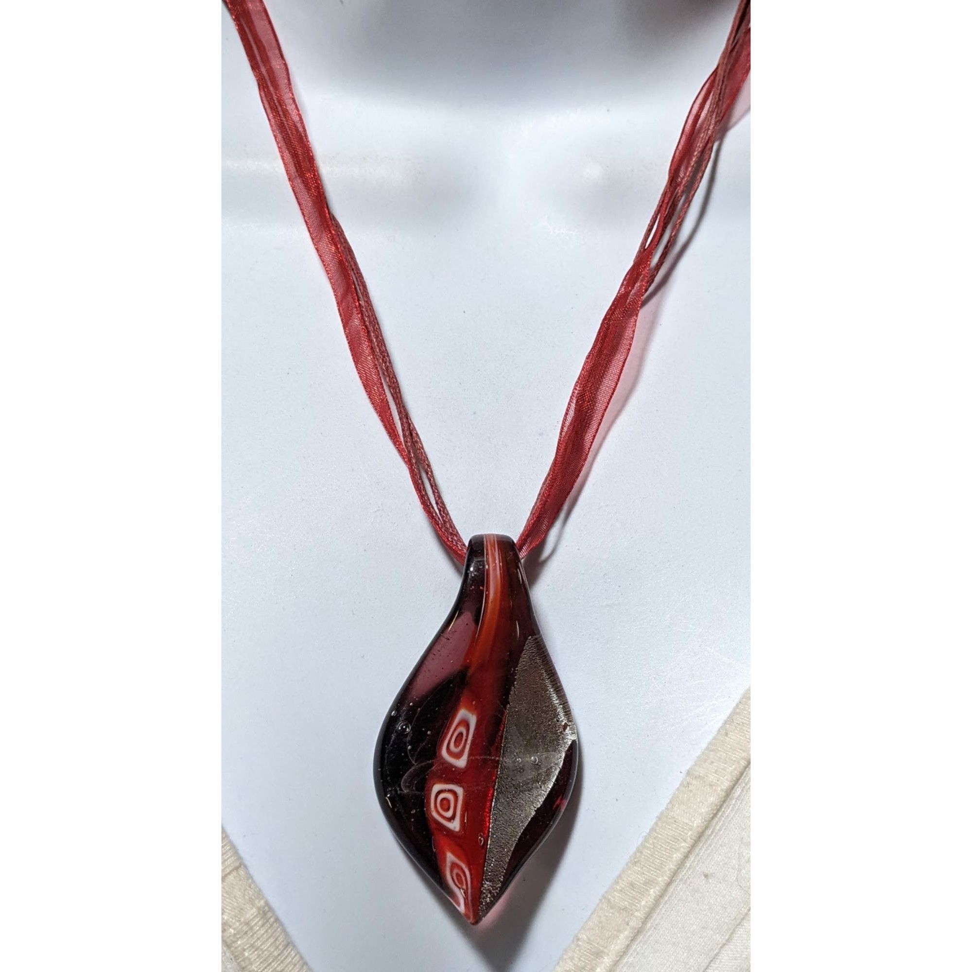 Other Red And Black Glass Leaf Pendant Necklace Size ONE SIZE - 6 Thumbnail