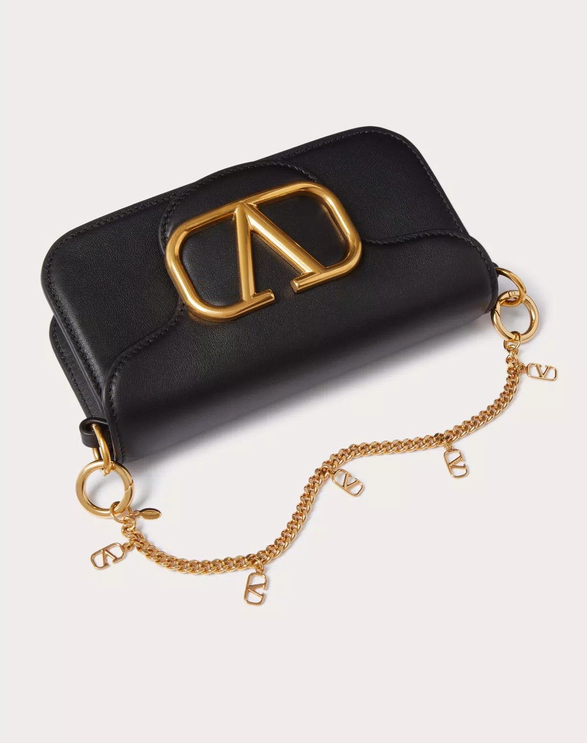 Valentino o1s1wg110426 Size: OS / Vlogo Signature Metal Charm in Gold Size ONE SIZE - 3 Thumbnail