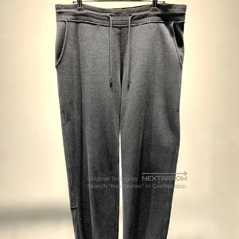 Louis Vuitton Louis Vuitton Men's Casual Pants in Gray . Size US 30 / EU 46 - 1 Thumbnail
