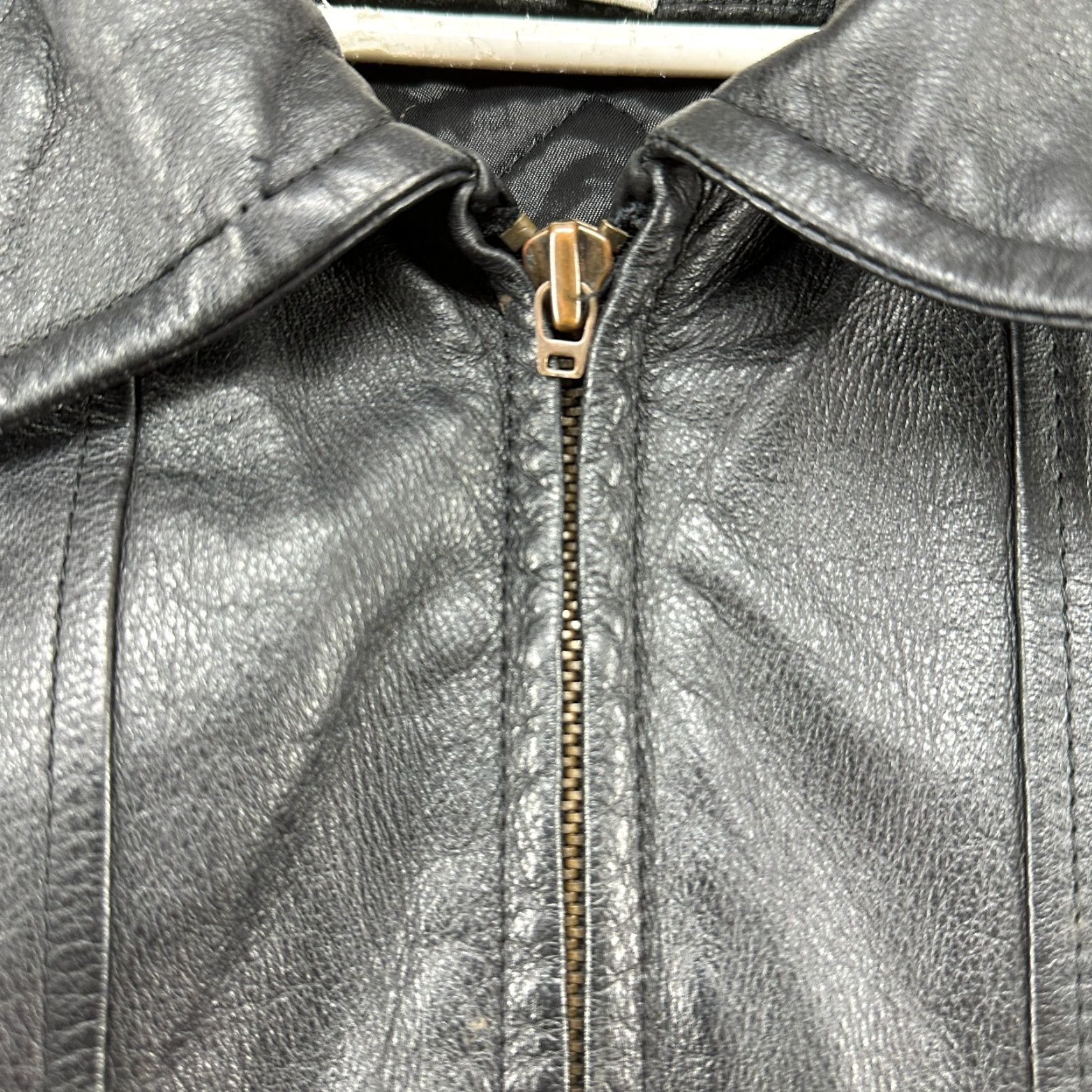 London Fog VINTAGE Towne London Fog Leather Bomber Jacket Mens XL Black Quilted Lined 90s Motors/Biker Accessories? Size US XL / EU 56 / 4 - 4 Thumbnail