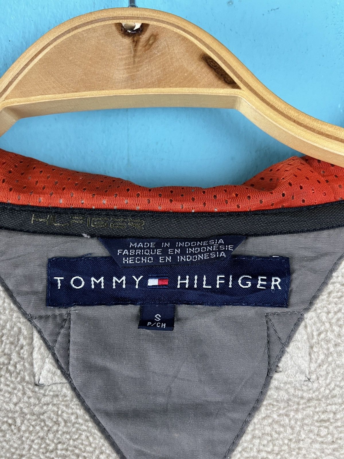 Tommy Hilfiger × Vintage Vintage Y2K Beige Tommy Hilfiger Fleece Jacket Size US S / EU 44-46 / 1 - 12 Thumbnail