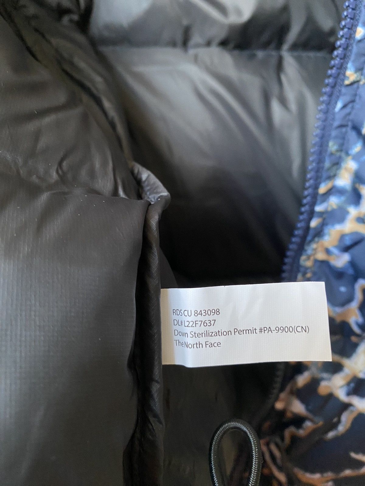 The North Face The North Face 1996 Retro Nuptse 700 Size M / US 6-8 / IT 42-44 - 15 Thumbnail