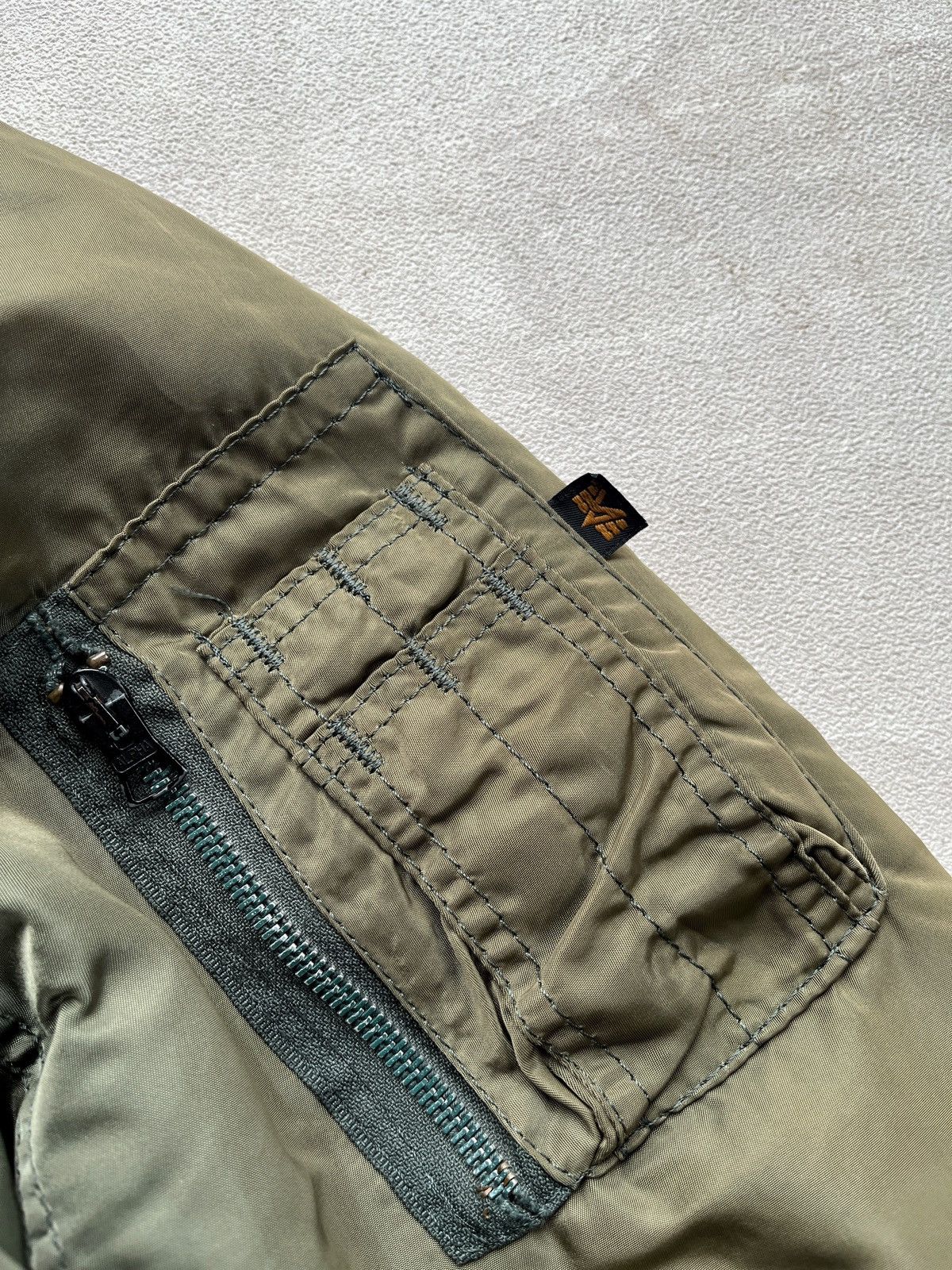 Alpha Industries Vintage 90s Alpha Industries MA-1 Bomber Jacket USAF Size US M / EU 48-50 / 2 - 3 Thumbnail