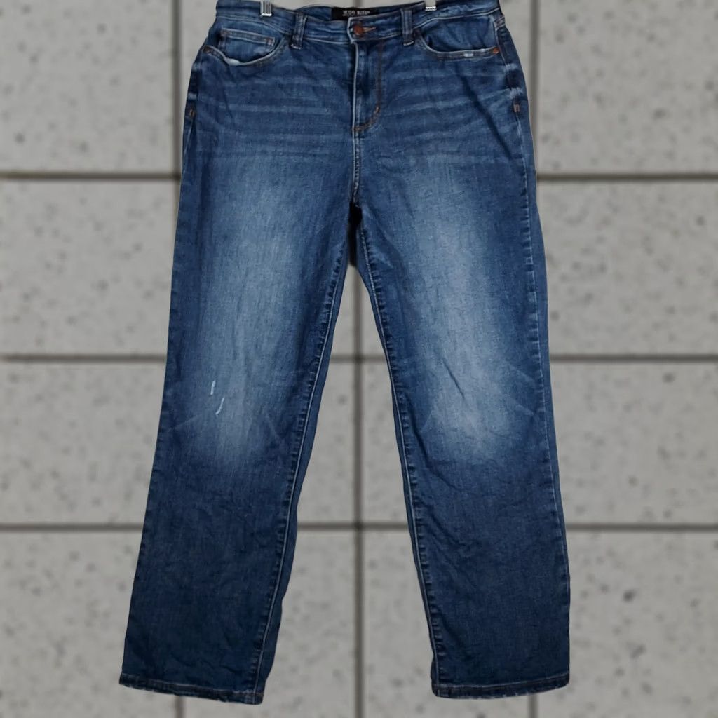 Vintage Judy Blue Women’s Straight Fit Jeans Size 28 Medium Wash Stretch Denim 5-Pocket Zip Regular Rise Mid Blue Womens Jeans Size 28" / US 6 / IT 42 - 1 Thumbnail