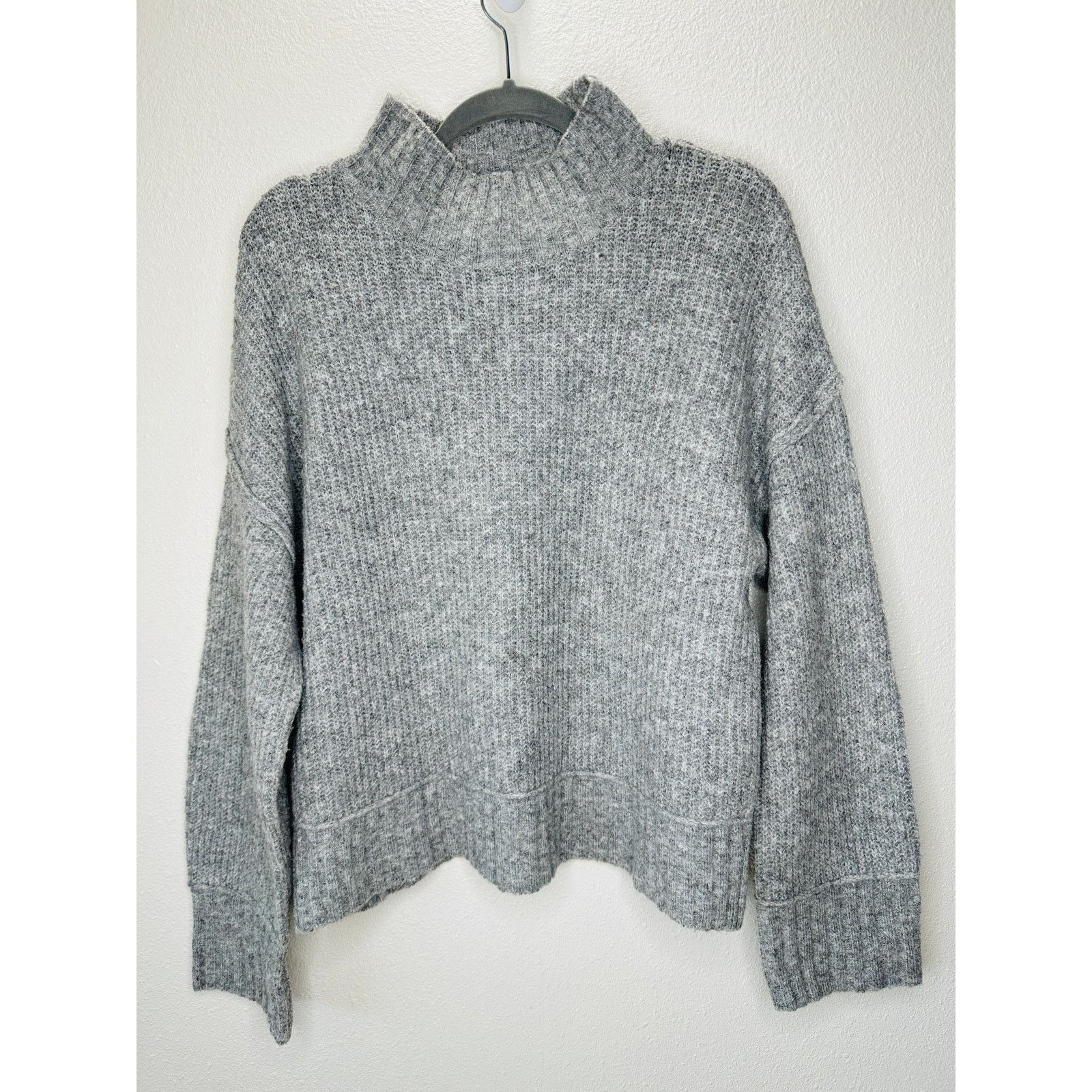 Other The Workshop Gray Keepin It Cozy Boxy Long Sleeve Sweater M Size M / US 6-8 / IT 42-44 - 2 Thumbnail