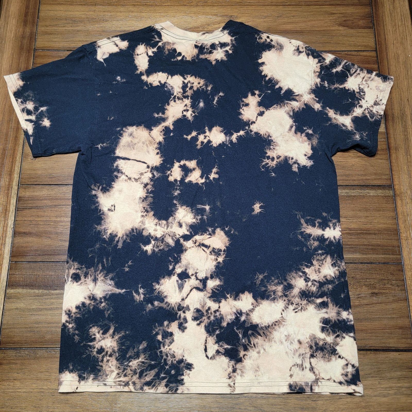 Gildan Antisocial Tie-Dye Unisex Tee w/ YinYang Dragon -Size Medium Size US M / EU 48-50 / 2 - 3 Thumbnail