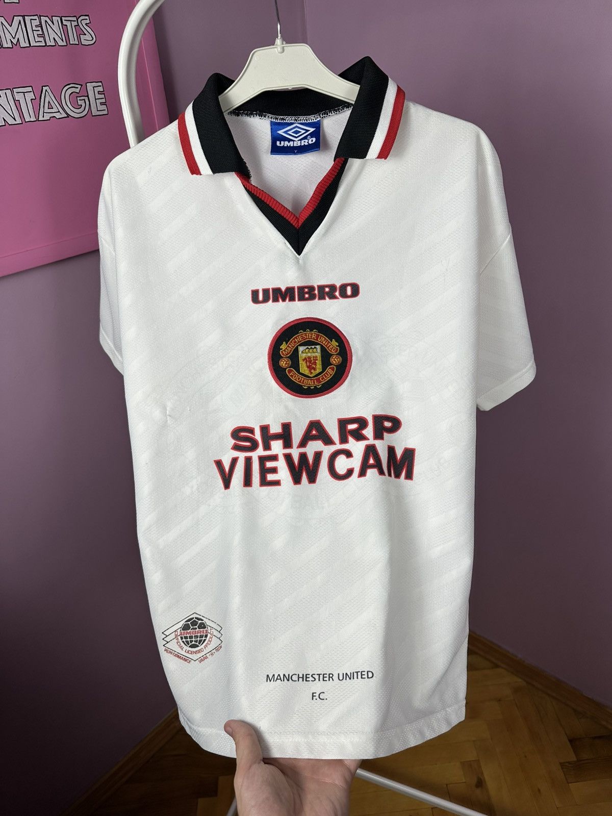 Umbro Manchester United FC Umbro Vintage 1996/1997 Sharp Jersey Size US S / EU 44-46 / 1 - 6 Thumbnail
