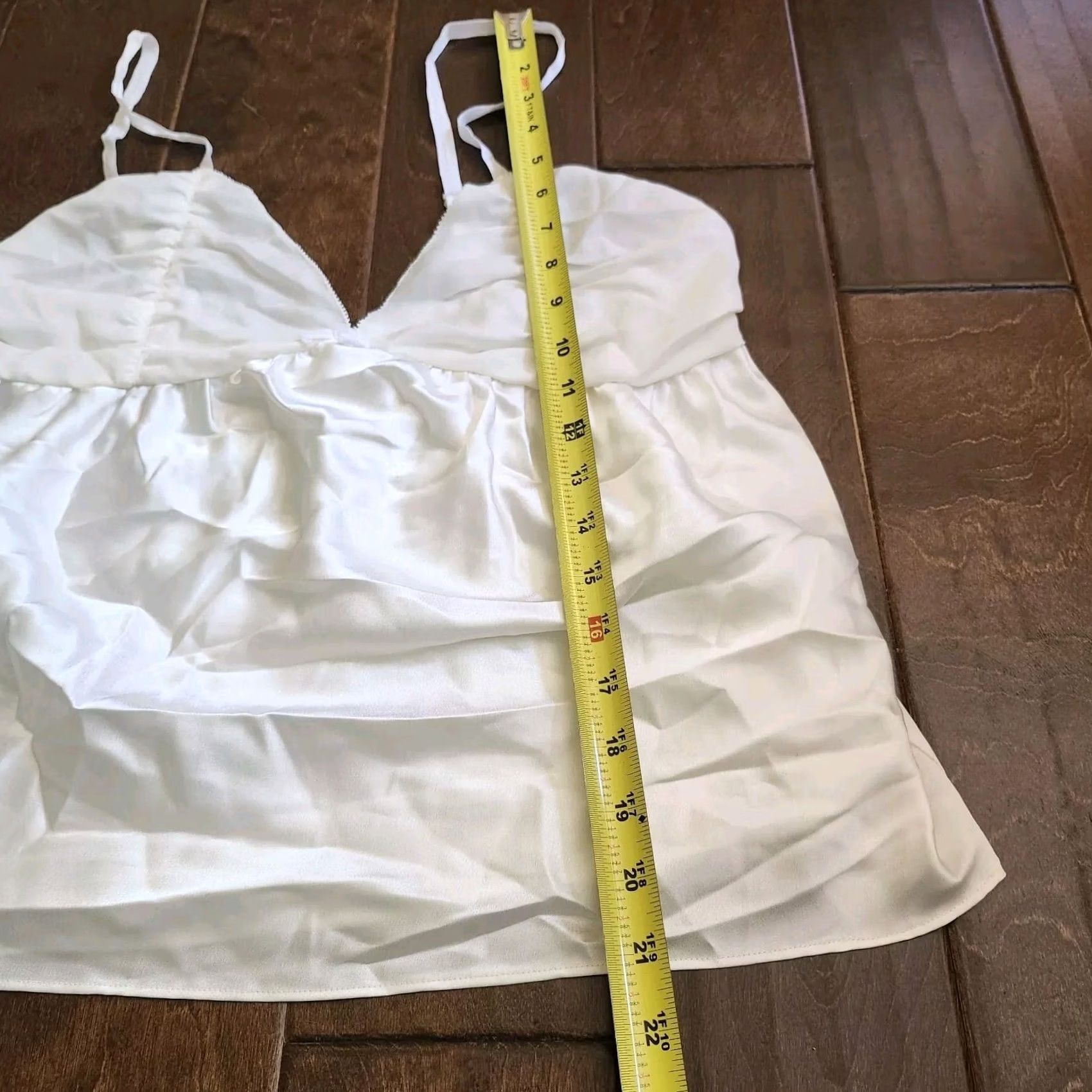 Vintage Vera Wang Women's Junior White Top - Size M Tank Sleeveless Casual Travel Juniors Teens Regular Shirt Size M / US 6-8 / IT 42-44 - 5 Thumbnail