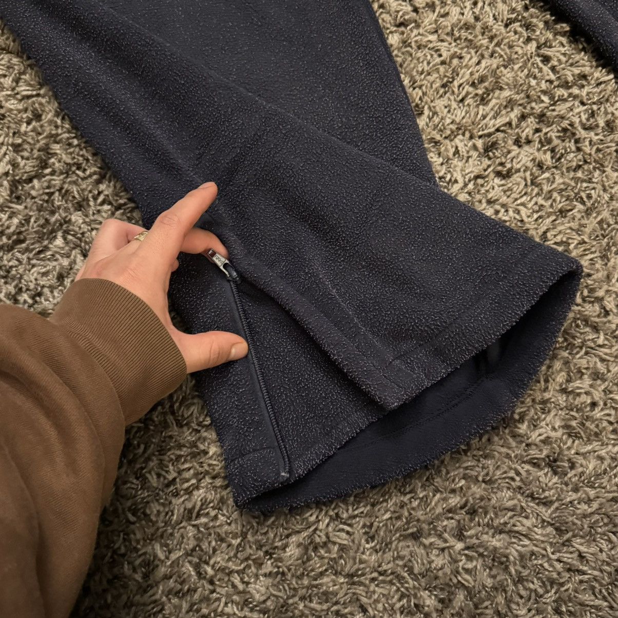 Gap × Yeezy Size Small - Yeezy Gap Polar Fleece Sweatpants Navy Blue Size US 28 / EU 44 - 6 Thumbnail