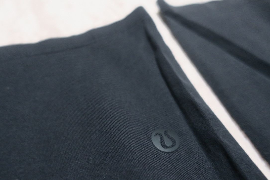 Lululemon L/S Activewear T-Shirt Size US M / EU 48-50 / 2 - 8 Thumbnail