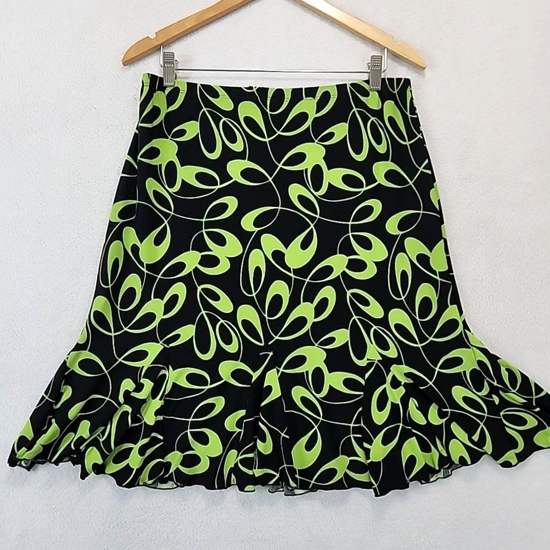 Vintage Suzie In The City Women Skirt L Black Geometric Stretch Elastic Waist Flare Knee Length Casual 90s USA Size 36" / US 14 / IT 50 - 7 Thumbnail