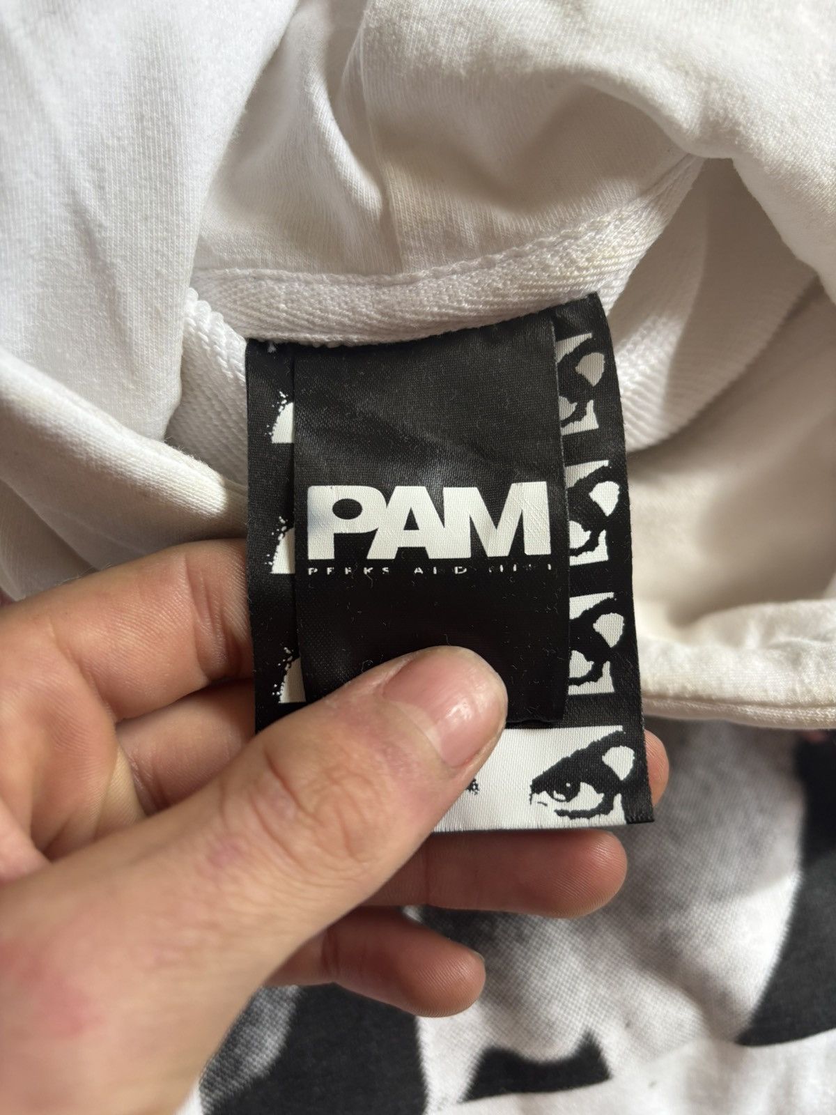 Other Pam perks and mini hoodie white Size US XL / EU 56 / 4 - 8 Thumbnail