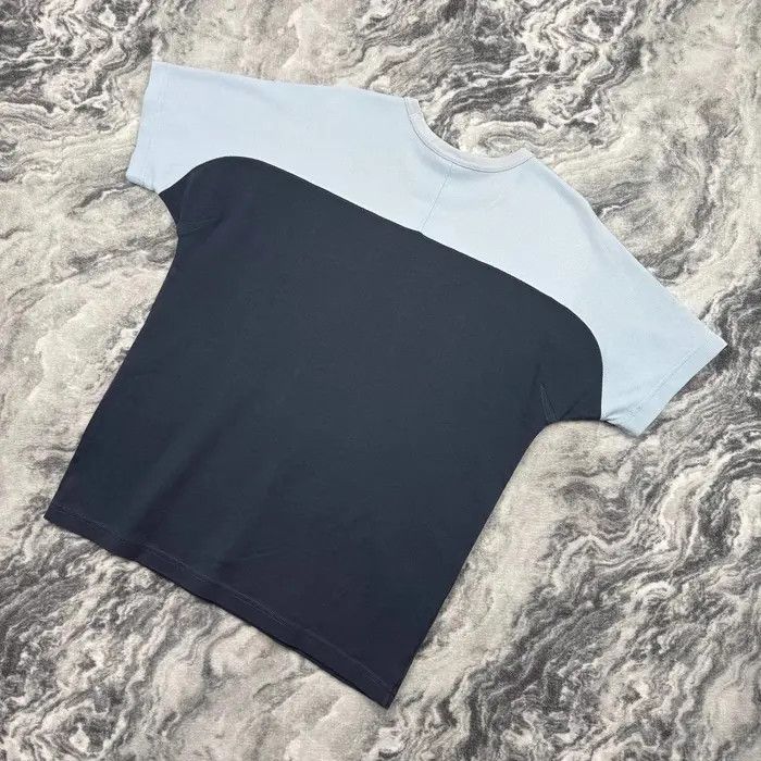 Oakley Vintage Oakley Big Logo T-Shirt 00s Gorpcore Size US L / EU 52-54 / 3 - 7 Thumbnail