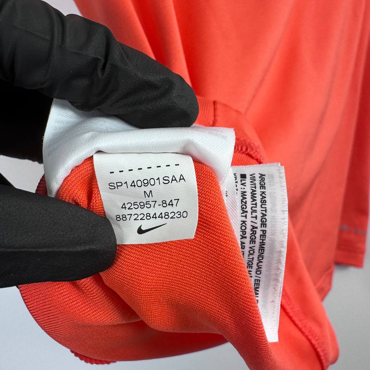 Nike Nike Women Dri Fit Training T Shirt Orange Athletic Top Sz M Size M / US 6-8 / IT 42-44 - 6 Thumbnail