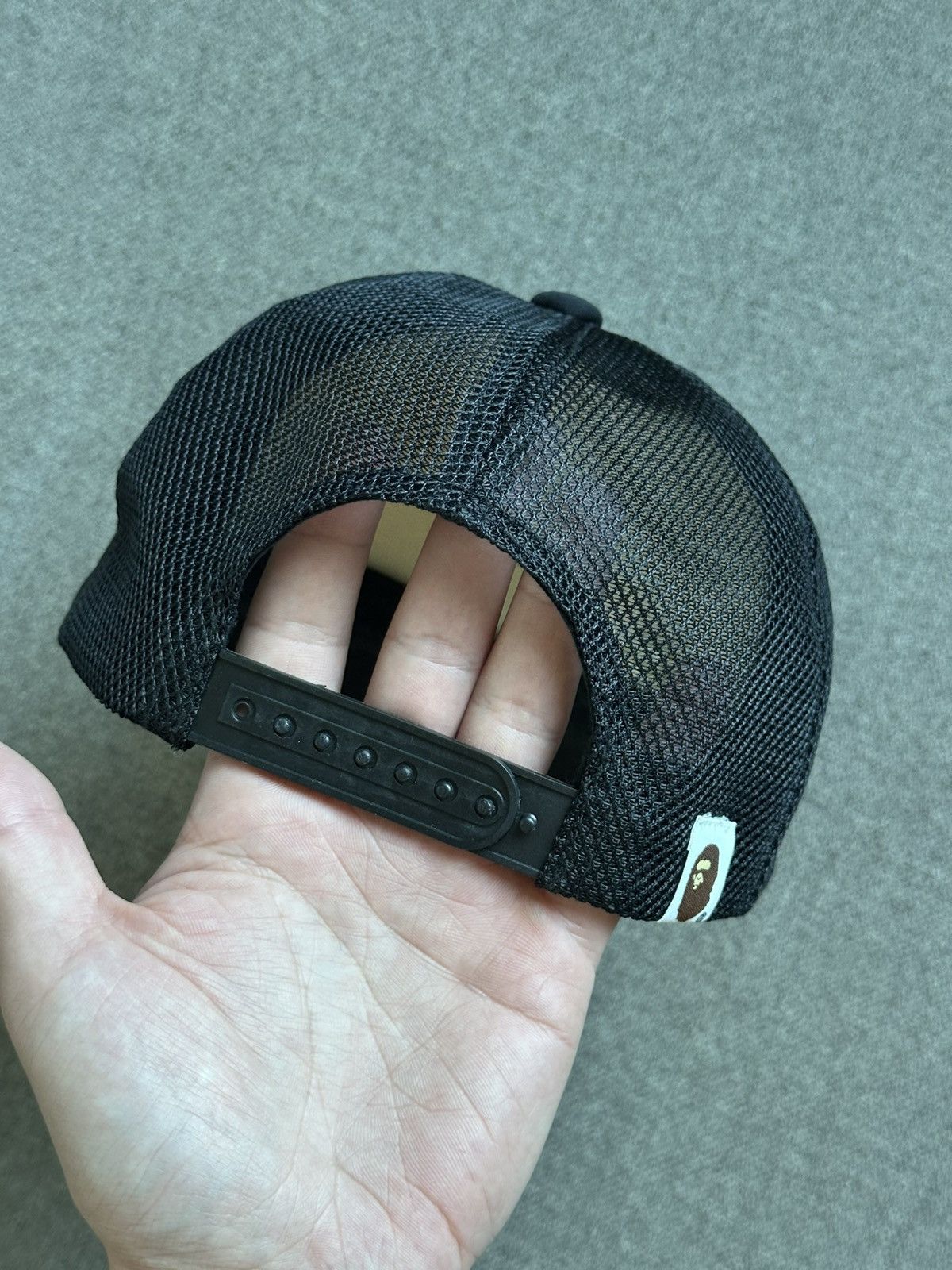 Bape BAPE Family Bag Apehead black/white trucker hat Size ONE SIZE - 4 Thumbnail