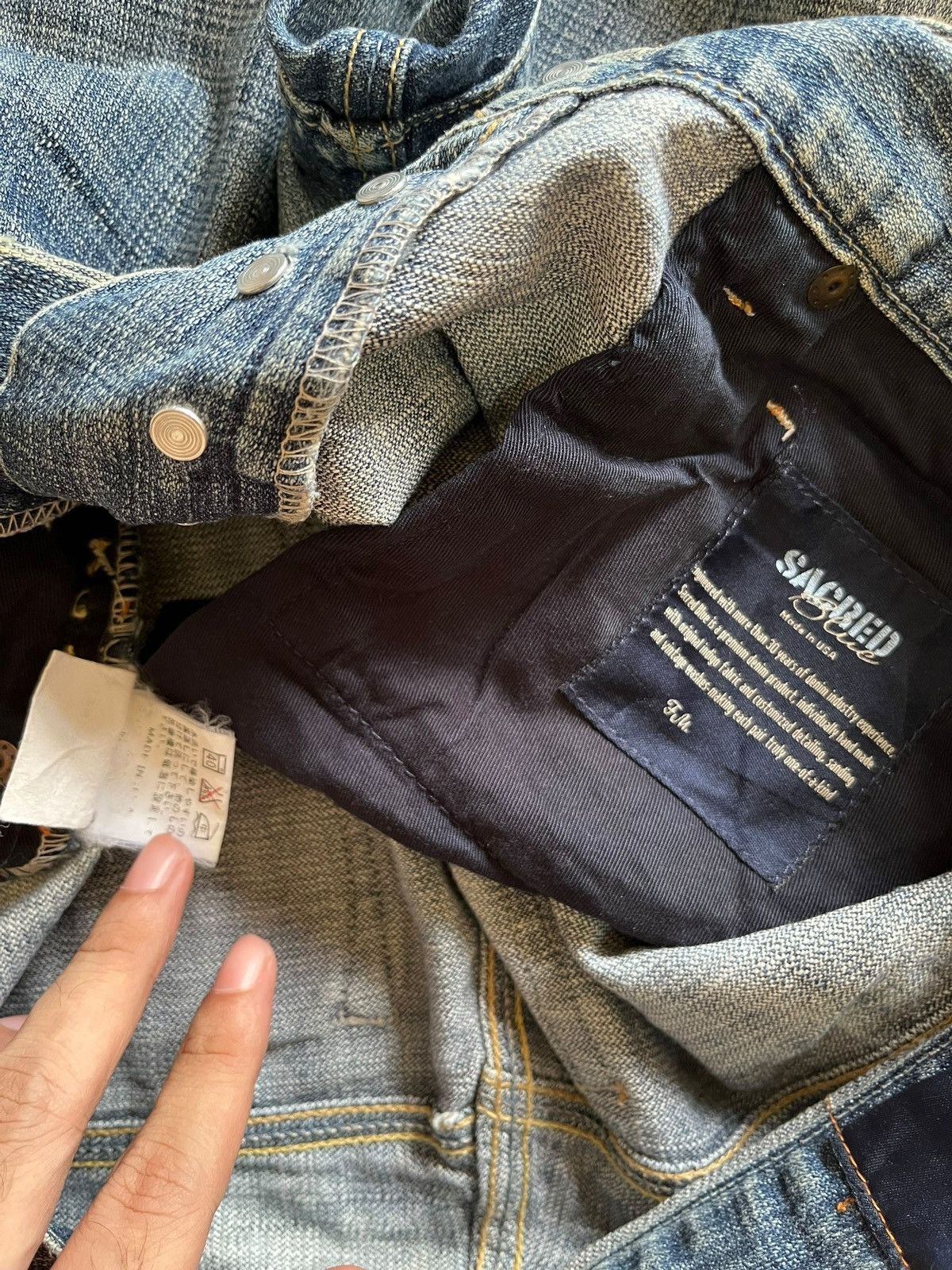 Japanese Brand Vintage USA Sacred Blue Bootcut Faded Wash Distressed Jeans Size US 29 - 11 Thumbnail