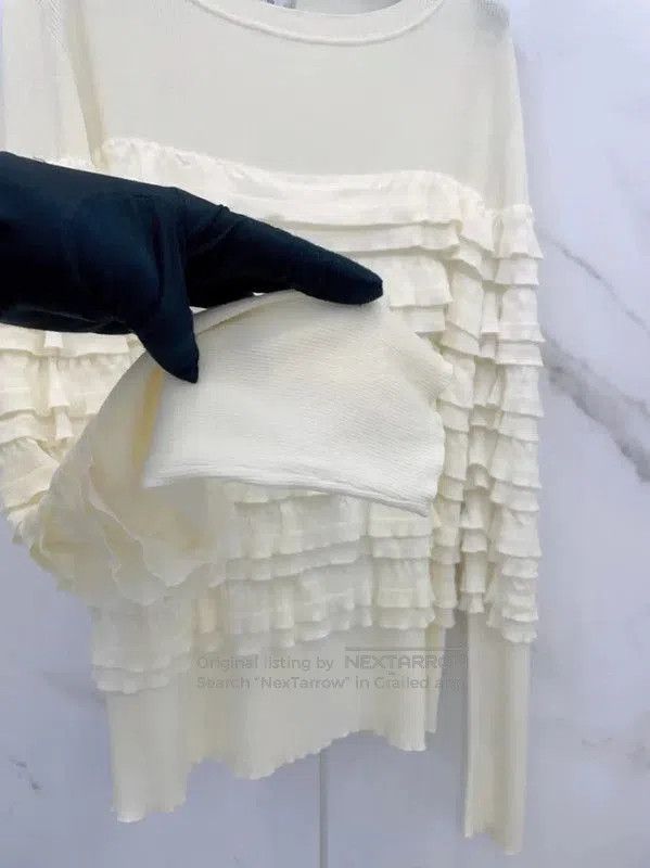 Chanel Chanel Cream Ruffled Knit Sweater for Women . Size L / US 10 / IT 46 - 3 Thumbnail