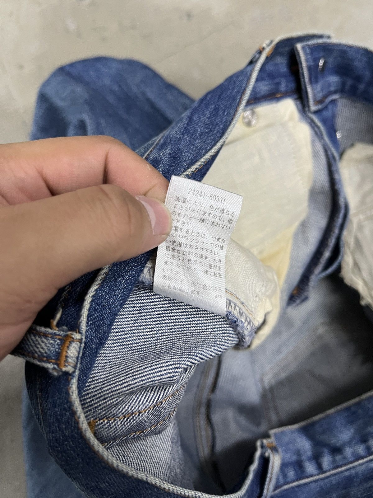 A.P.C. A.P.C Raw Denim Honeycomb Contrast Faded Straight Fit jeans Size US 32 / EU 48 - 13 Thumbnail