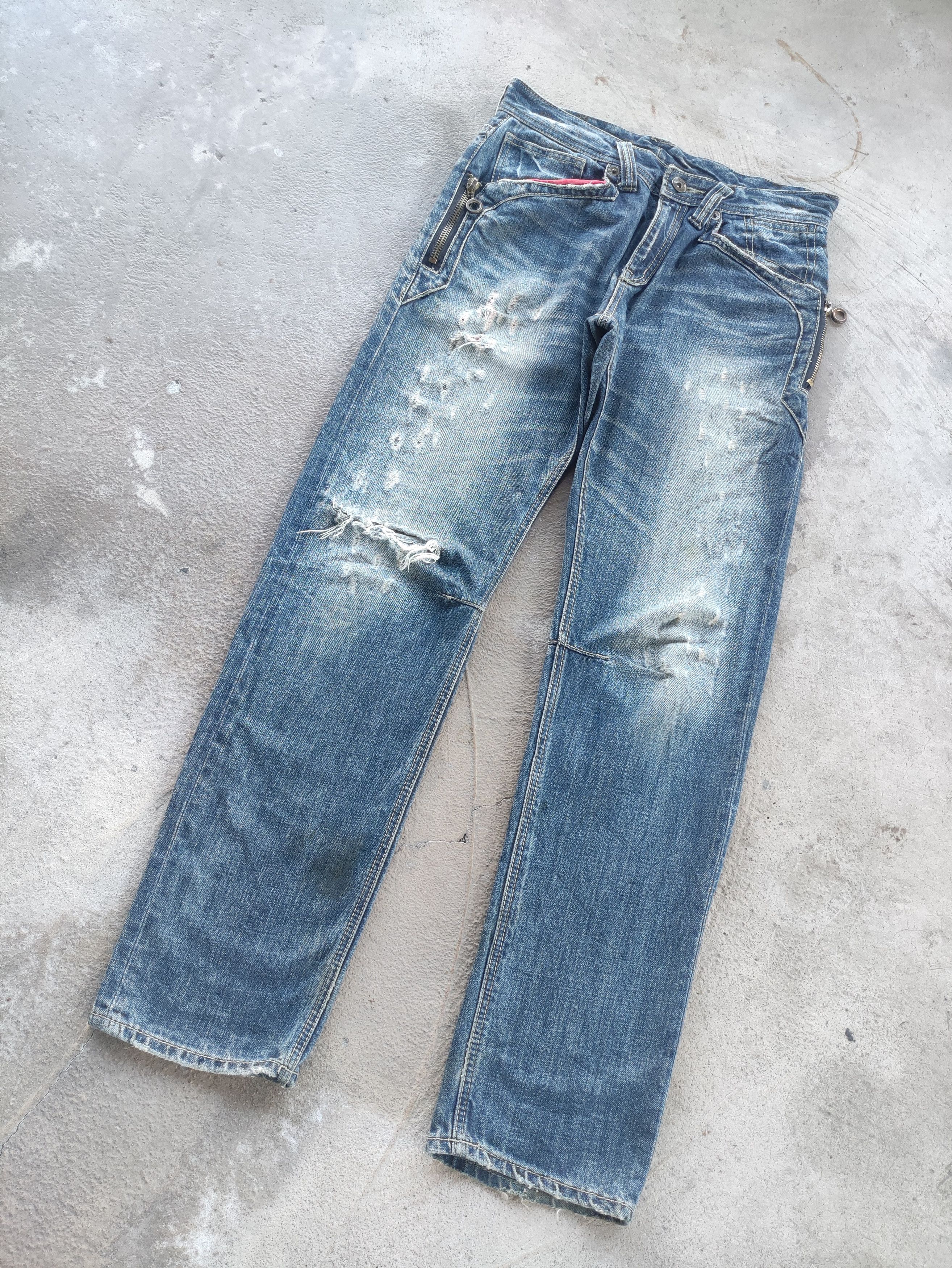 Japanese Brand Vintage Japanese Jean Distressed Faded Denim Size US 33 - 2 Thumbnail